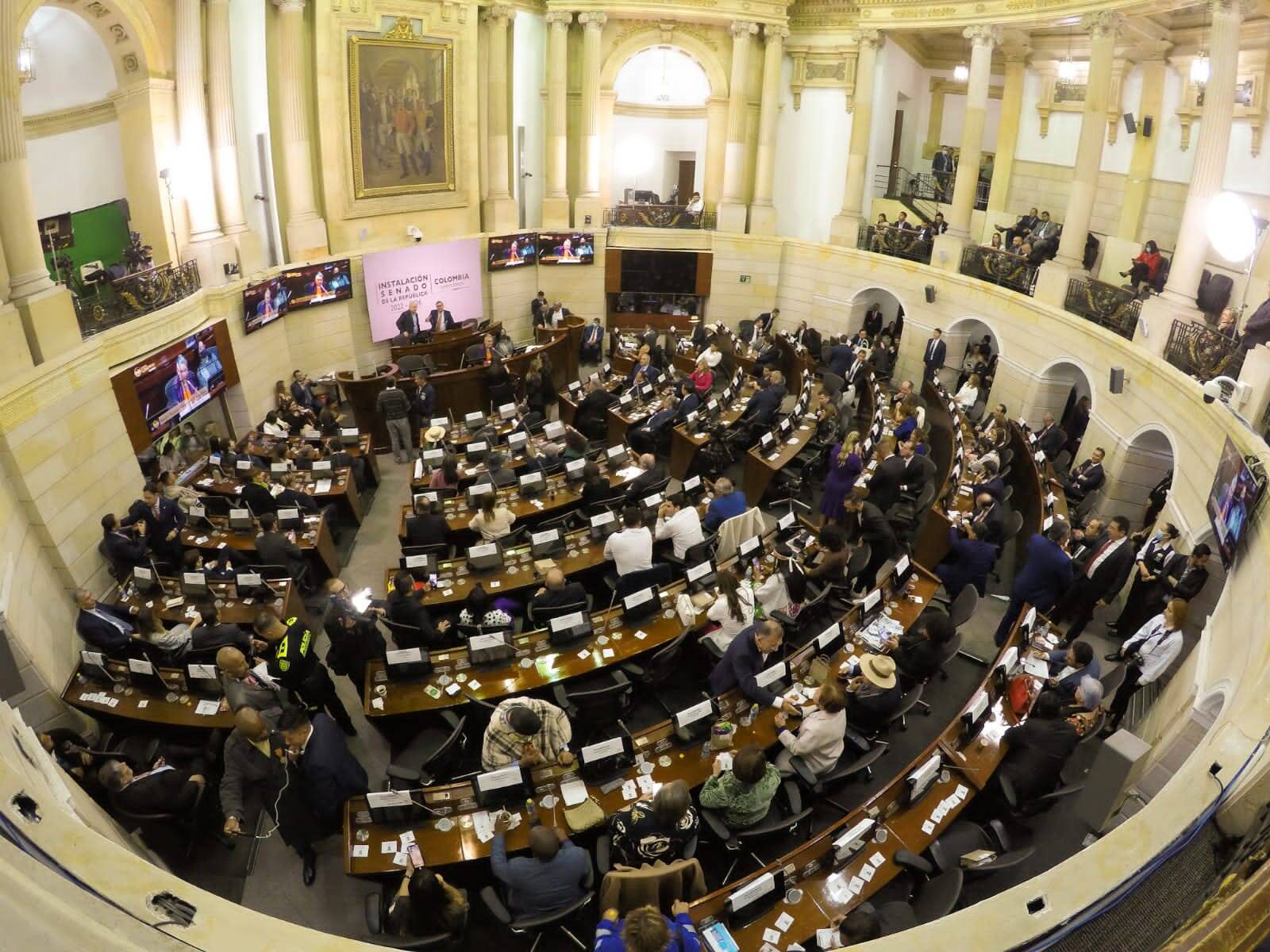 El Congreso aprobó este jueves la renuncia de Lacouture