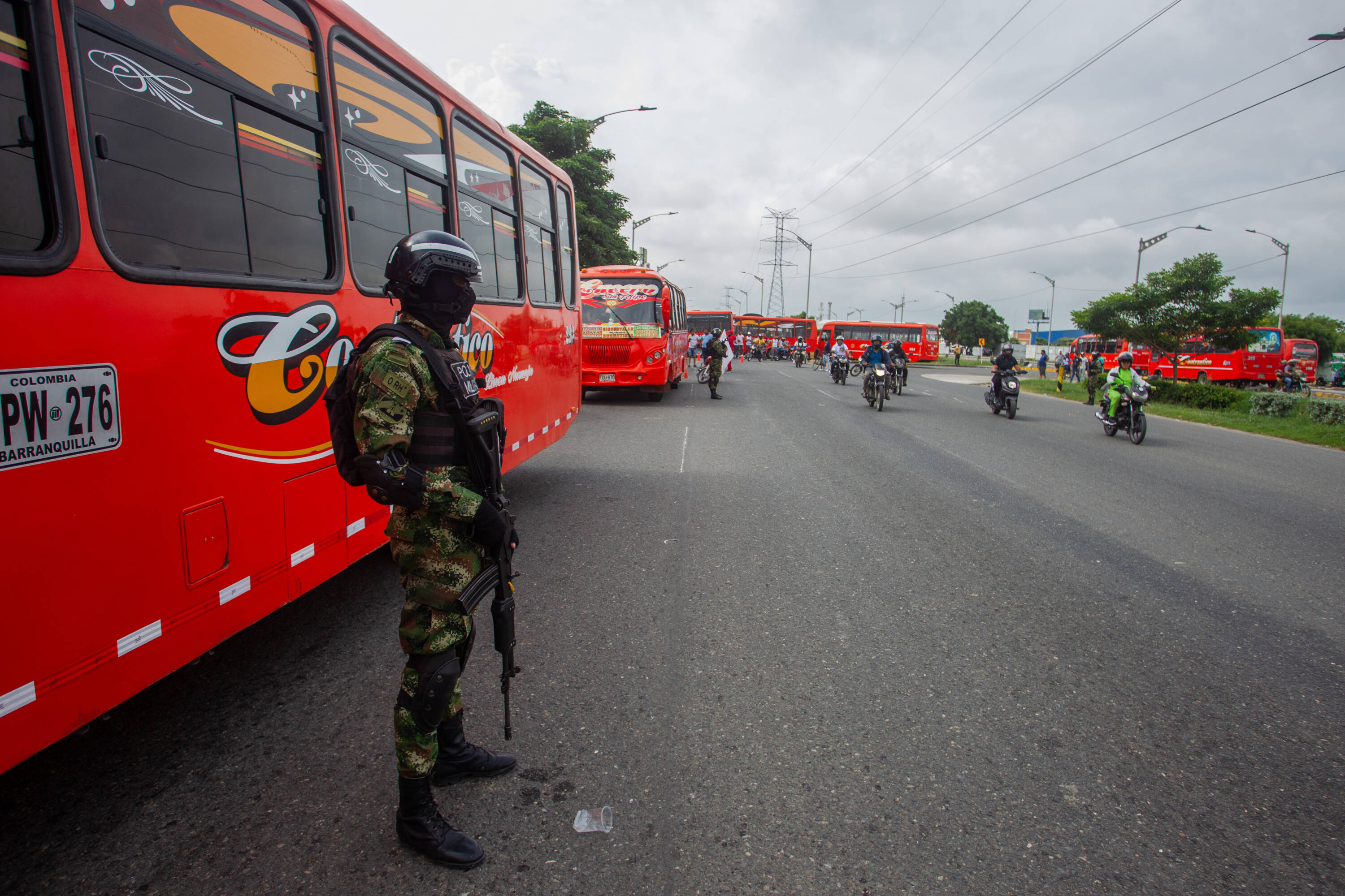 Soledad: investigación por ataque a tiros a bus de empresa Lolaya