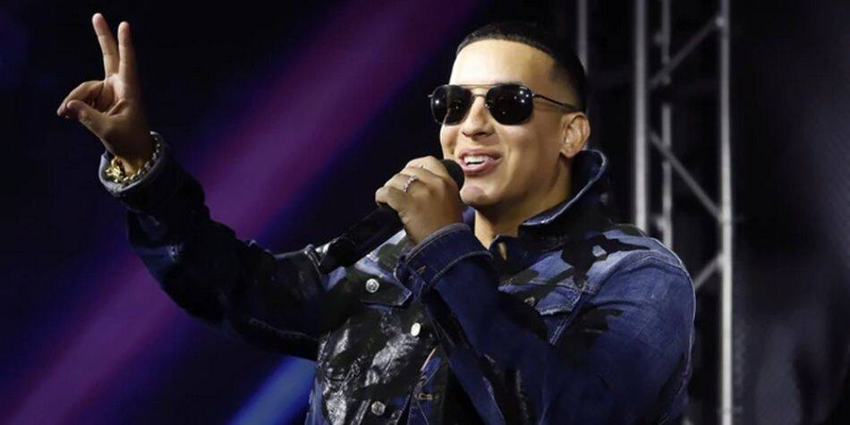 Daddy Yankee será homenajeado por su impacto en la música global en los Premios Herencia Hispana.