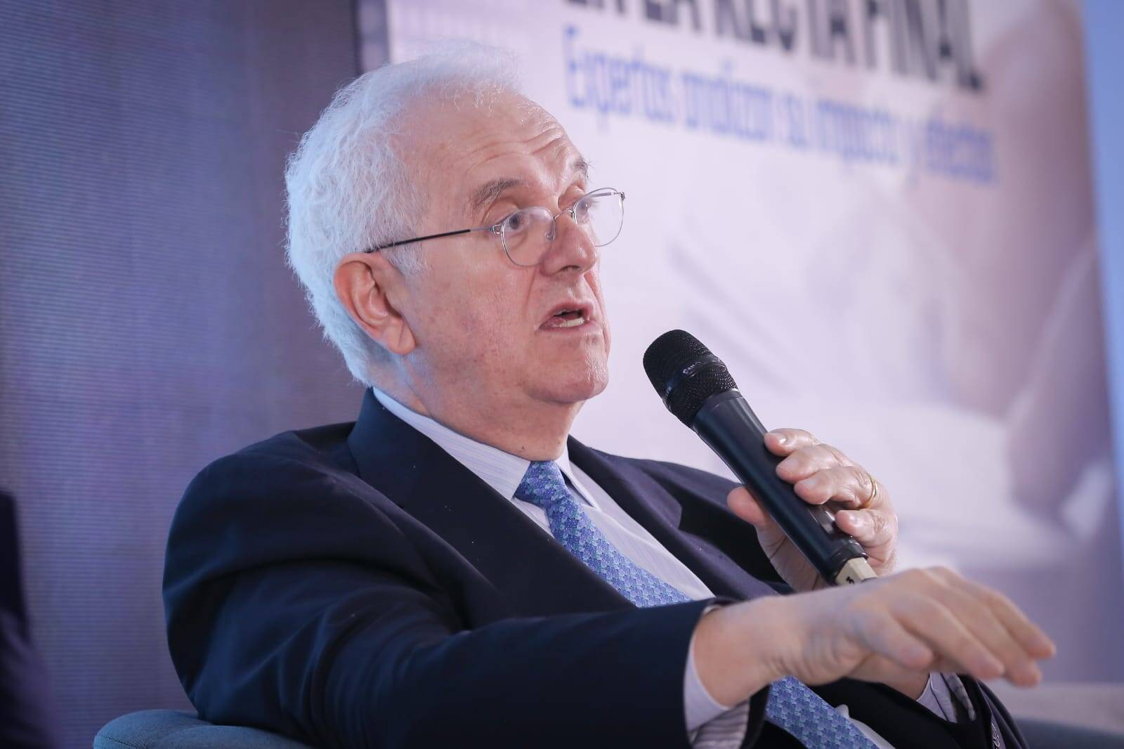 José Antonio Ocampo, ministro de Hacienda.