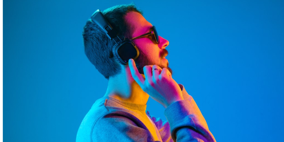 Cele mai ascultate melodii din 2023 din lista ta de redare plus personalitatea ta.