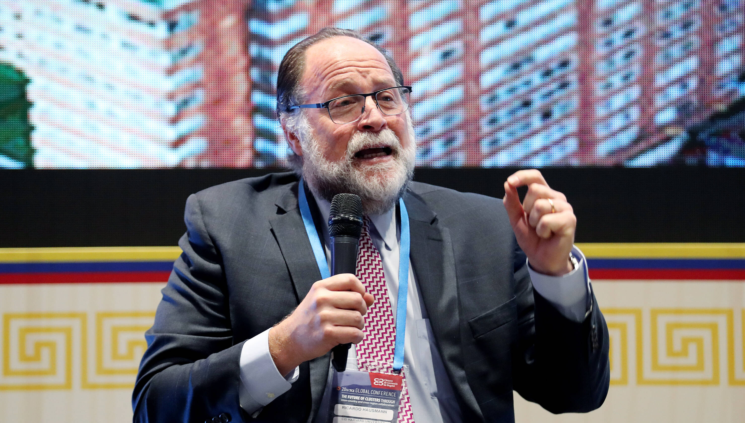 Hausmann fue Ministro de Planificación de Venezuela y Economista Jefe del BID.