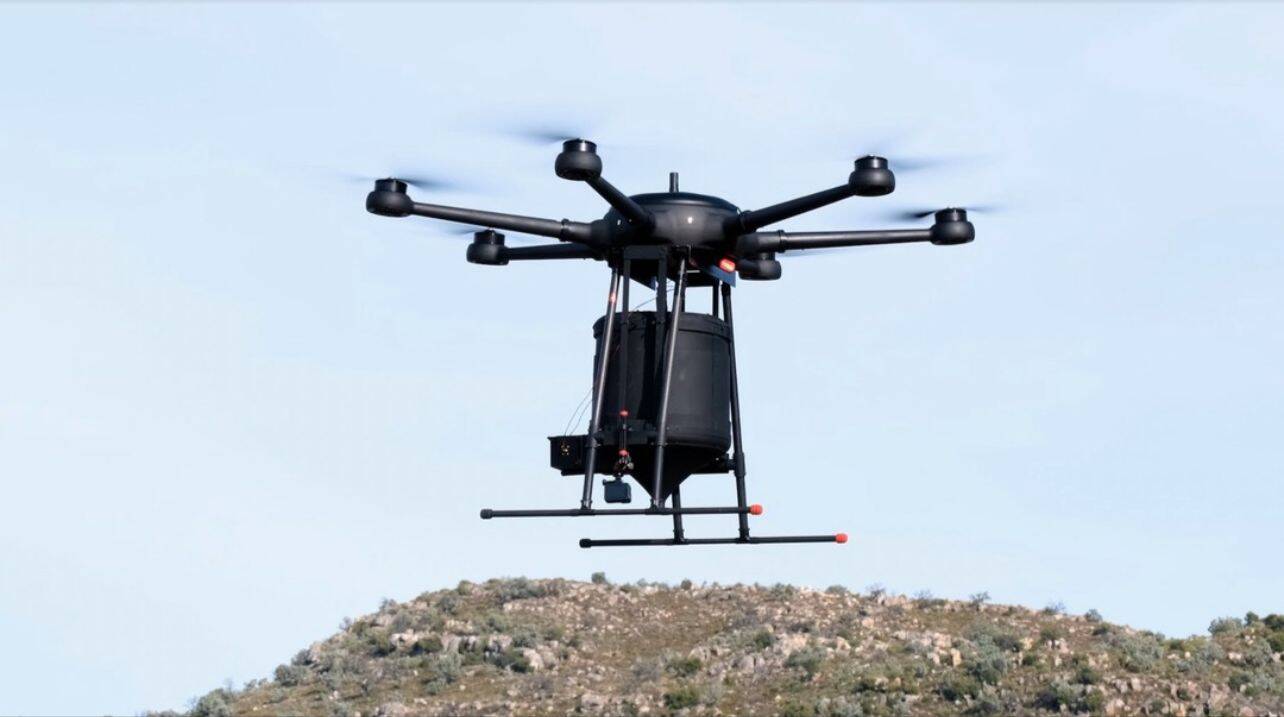 su objetivo es reforestar mediante tecnología de drones e inteligencia artificial.