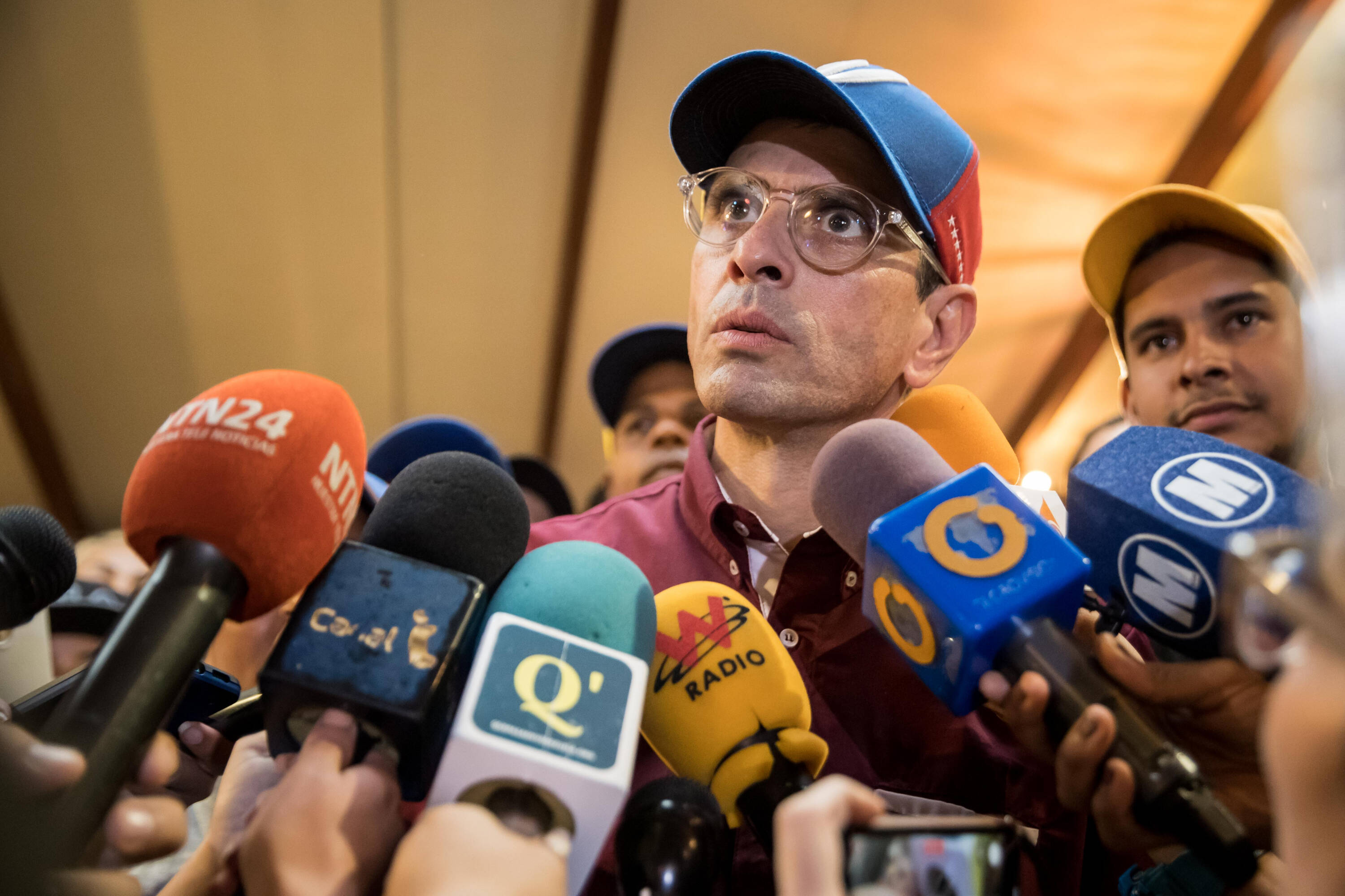 Capriles se inscribió en las primarias.