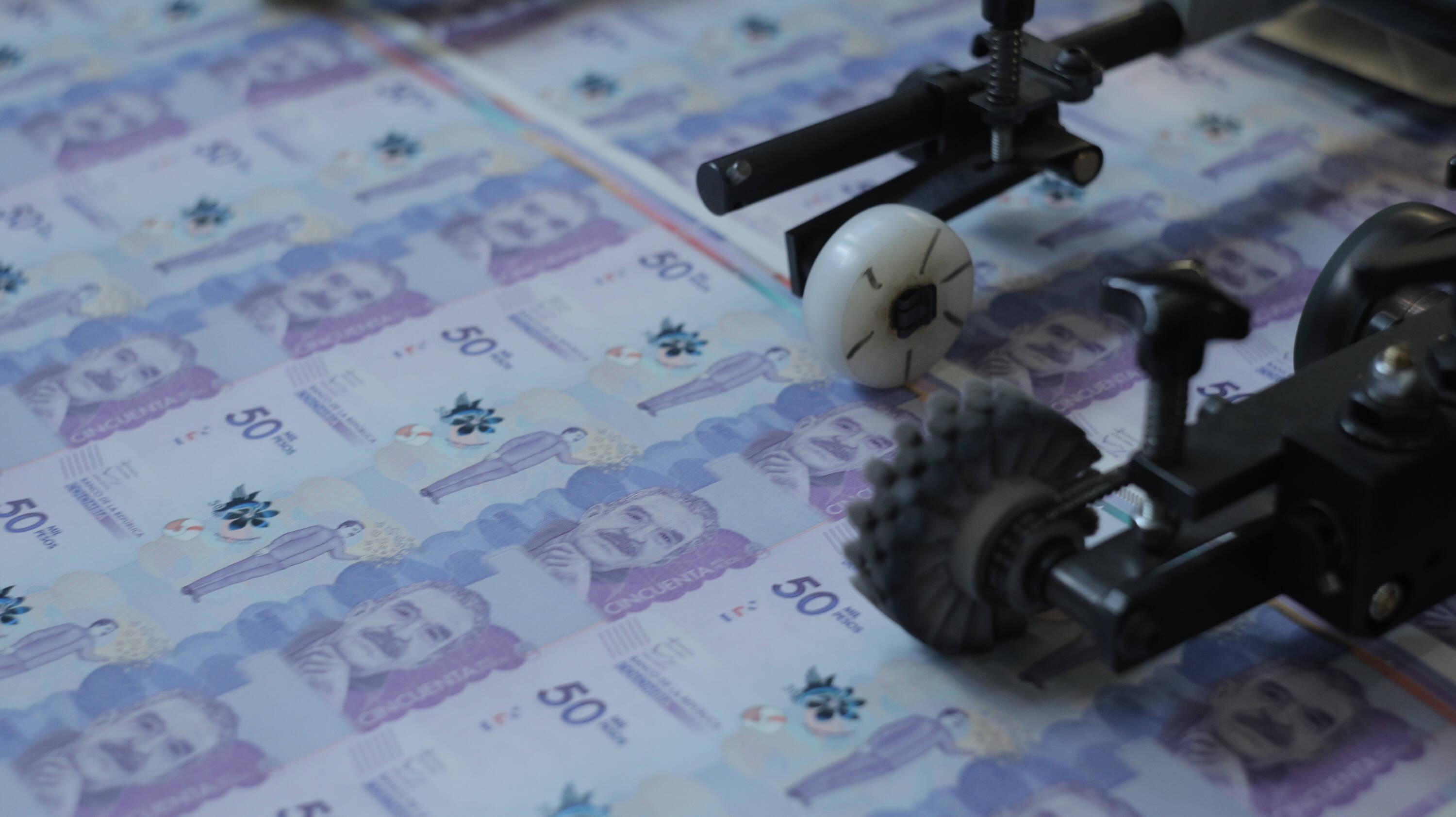 Al cierre de 2022, el promedio de producción anual de billetes para los últimos 10 años fue de 1.088 millones de piezas.