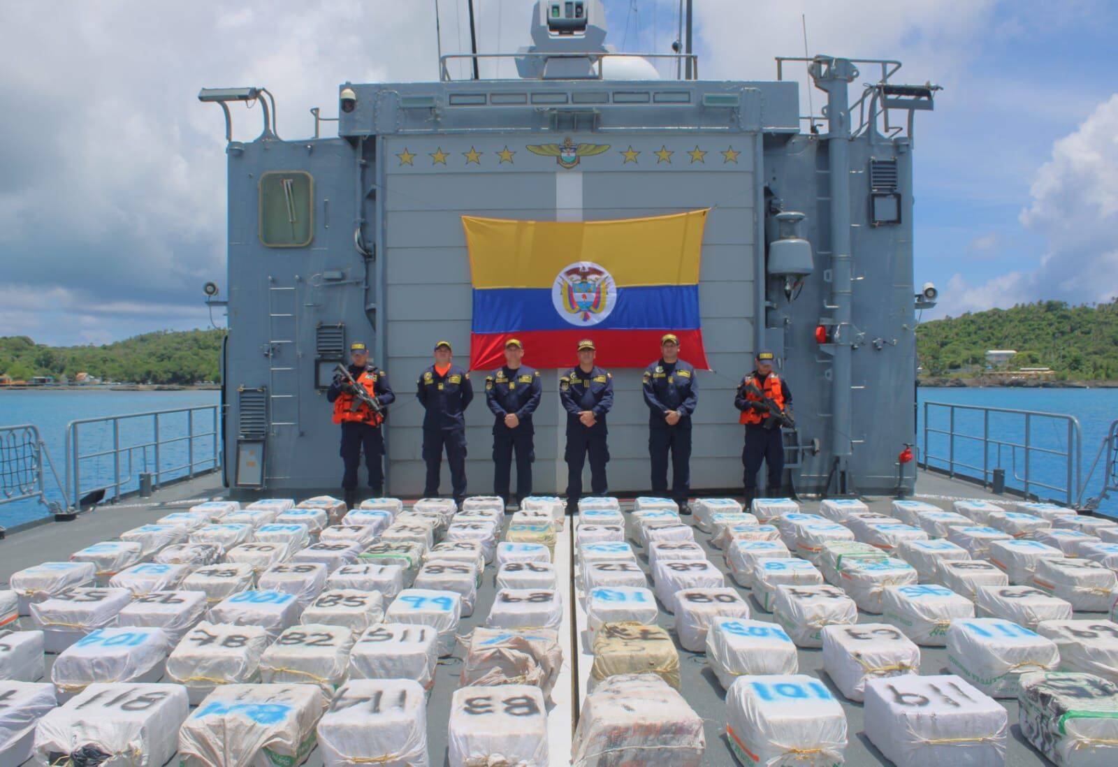 La operación fue desarrollada de manera conjunta entre la Armada de Colombia, la Fuerza Aeroespacial Colombiana y agencias de inteligencia de países aliados.