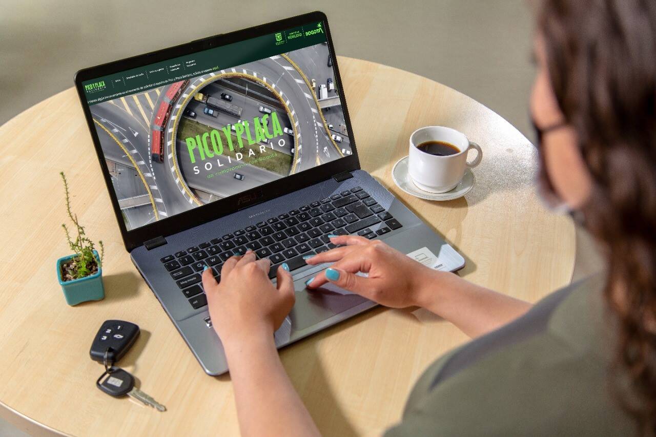 La Secretaría Distrital de Movilidad señala que solo una página web está autorizada para realizar este trámite.