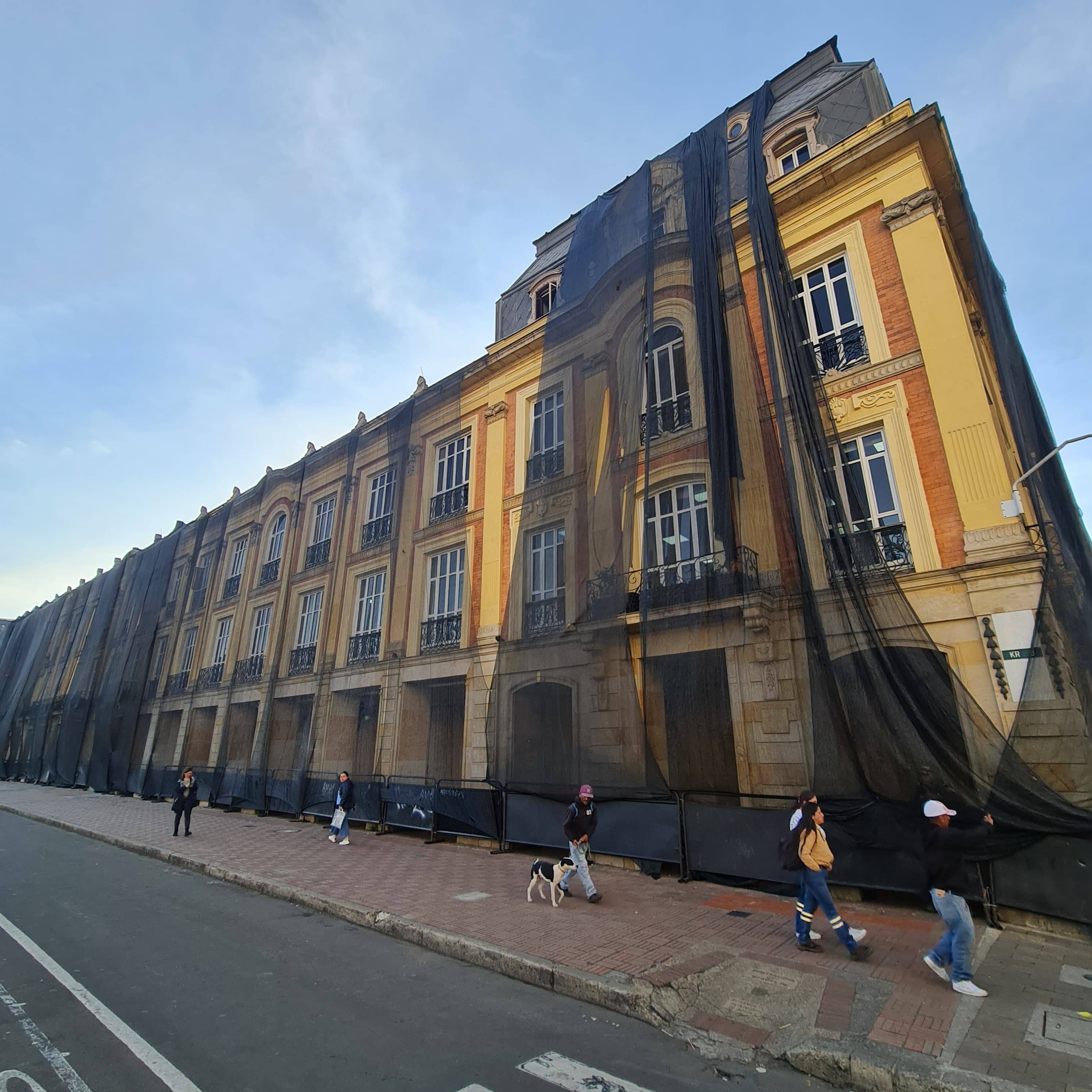 La Alcaldía de Bogotá fue también cubierto con polisombra.