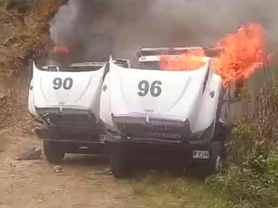 Queman Maquinaria Amarilla