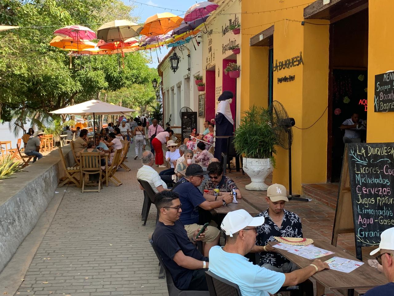 Mompox: La Alnarrada, Magdalena Nehri'nin yanında, Rumba ve Momposina mutfağının merkez üssü.