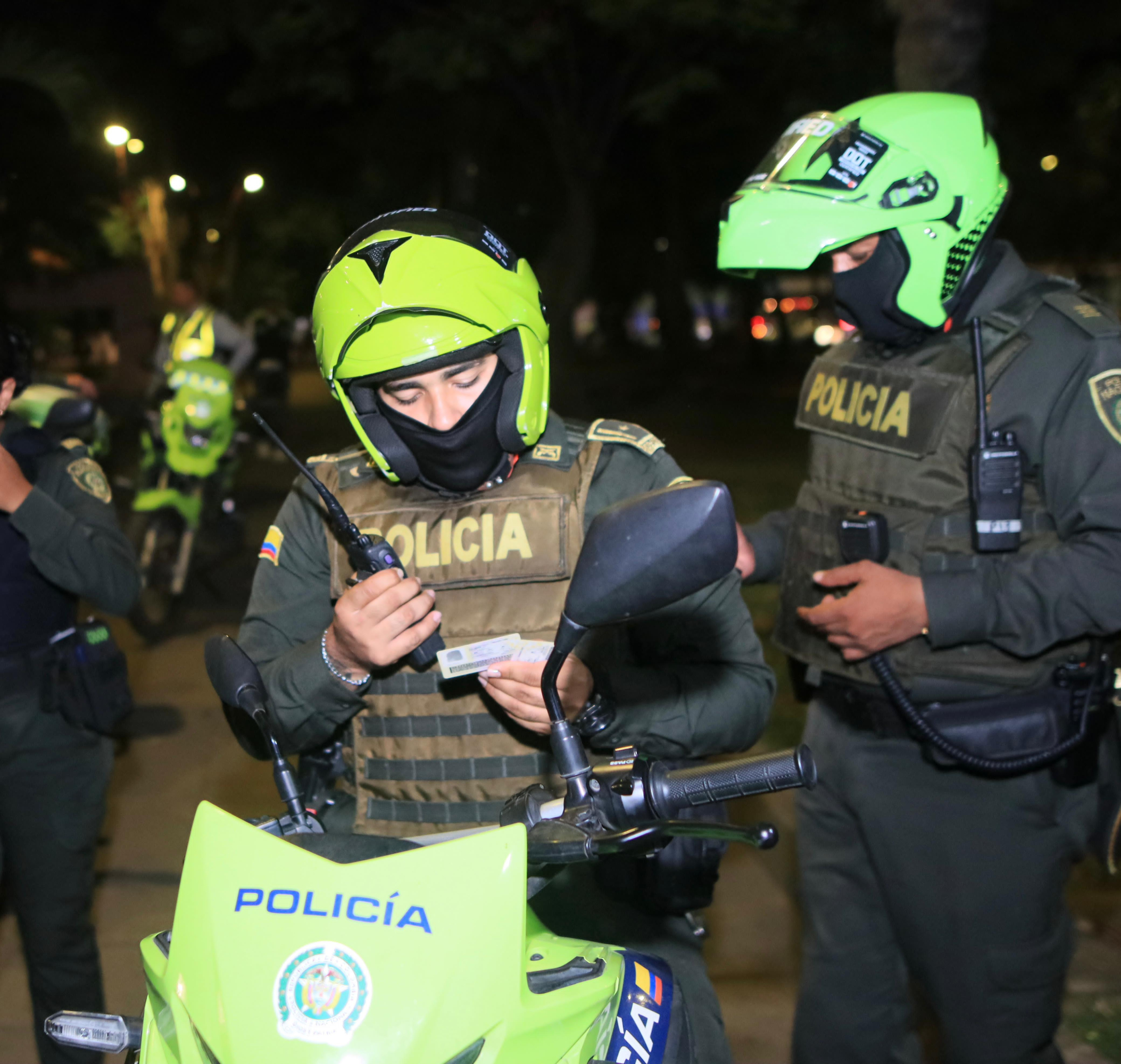 Sektördeki krize rağmen Cali sağlık kurumlarını acil hizmet sunmaya zorlayan bir genelge yayınladılar