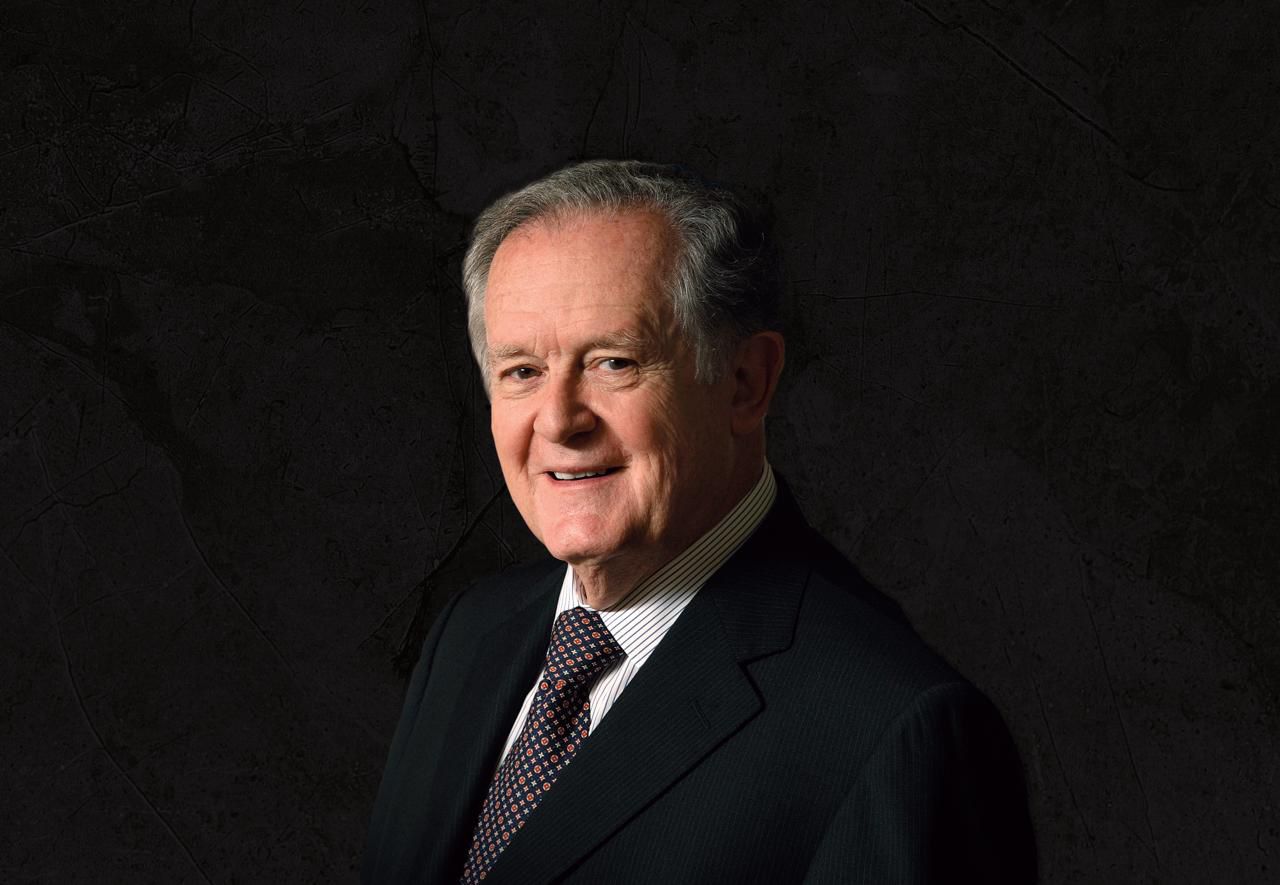 Luis Carlos Sarmiento Angulo.