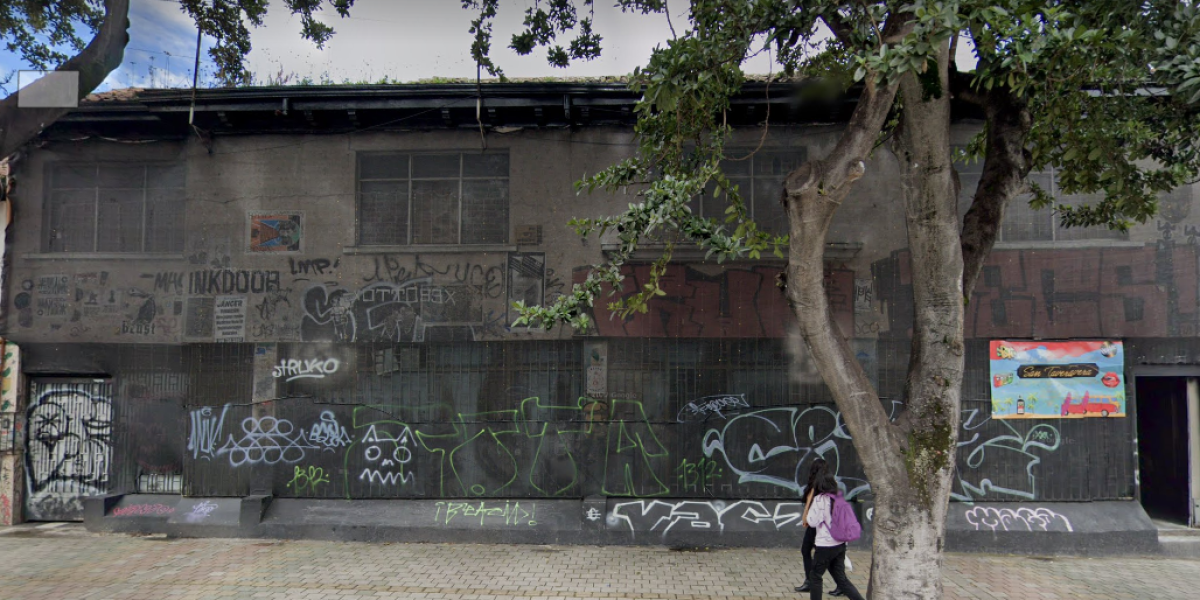 Bar semnalat că s-a ascuns în spatele figurii unui sindicat.