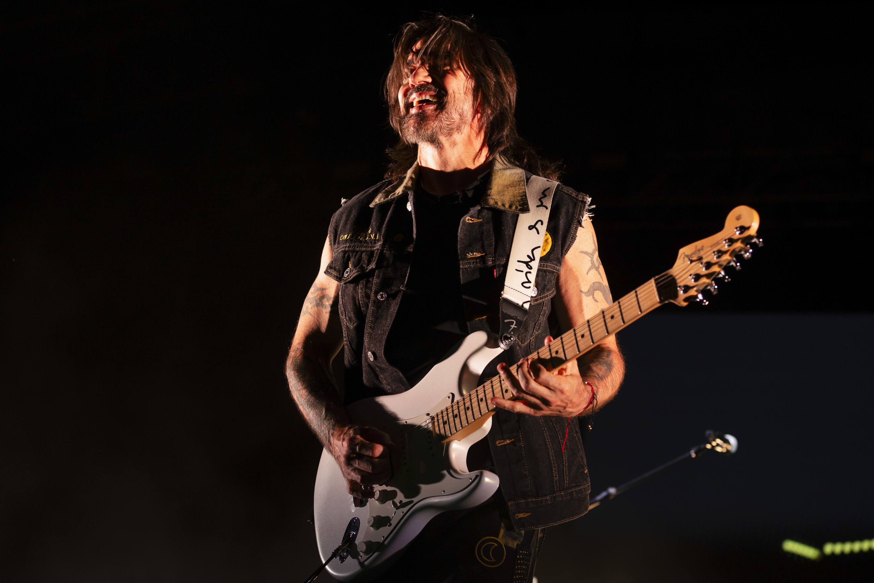 El cantante colombiano Juanes durante el concierto del Selvatic Málaga Fest ofrecido  en la capital malagueña en el inicio de la gira de presentación en España de su último disco, 'Vida cotidiana' el pasado 30 de junio.