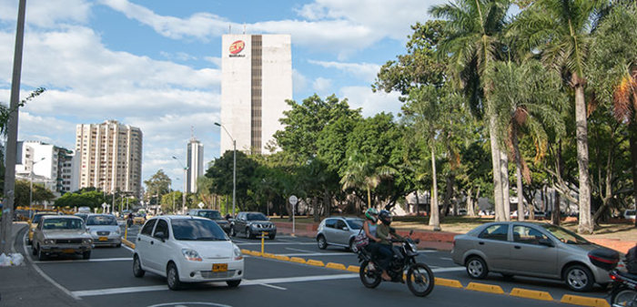 Kurbanları soydular ve kaçırdılar, serbest bırakılmaları için 3 ile 300 milyon dolar arasında talepte bulundular