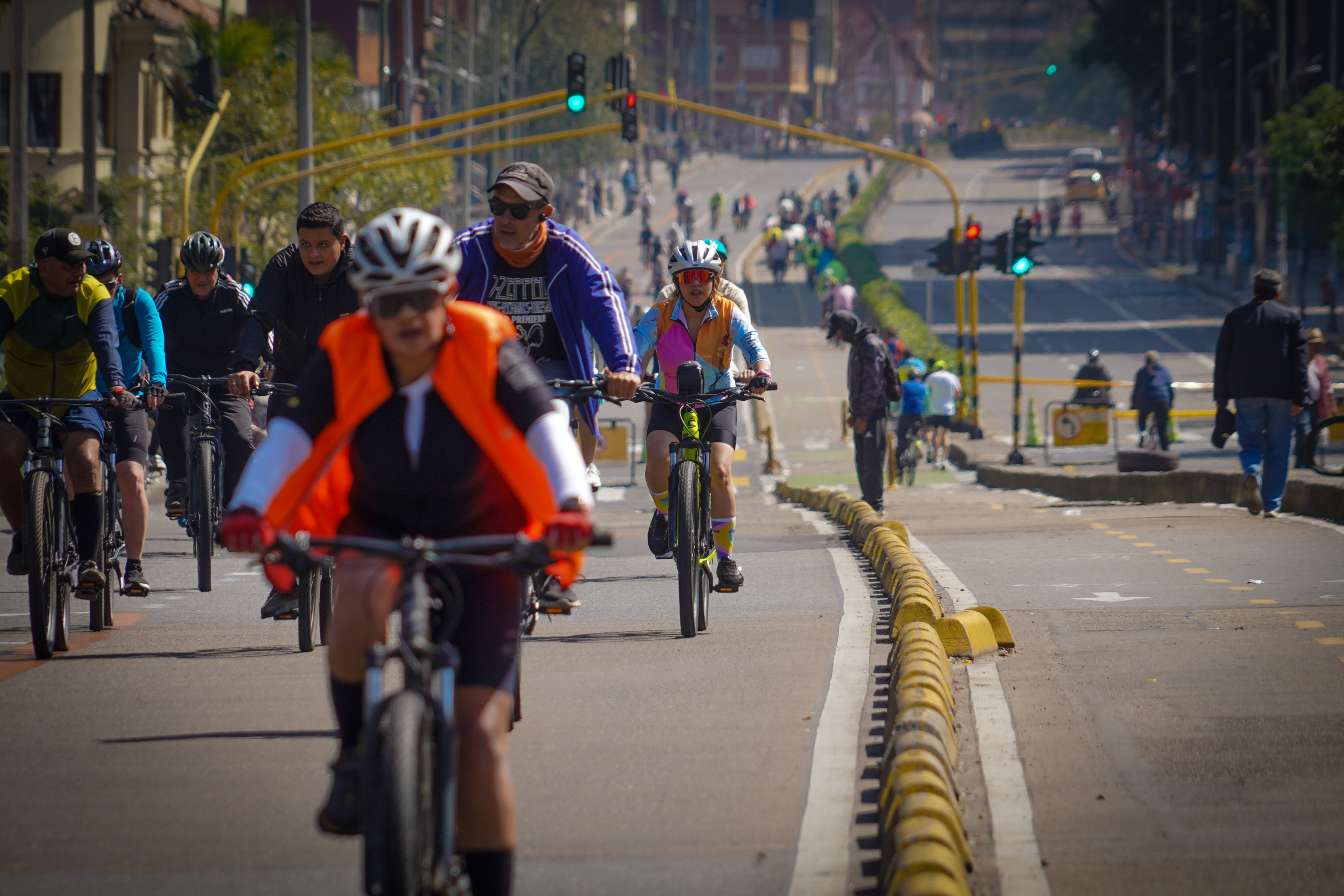 Ciclovía en la cr 7 hoy 7 de agosto del 2024. FOTO MAURICIO MORENO EL TIEMPO CEET @mauriciomorenofoto
