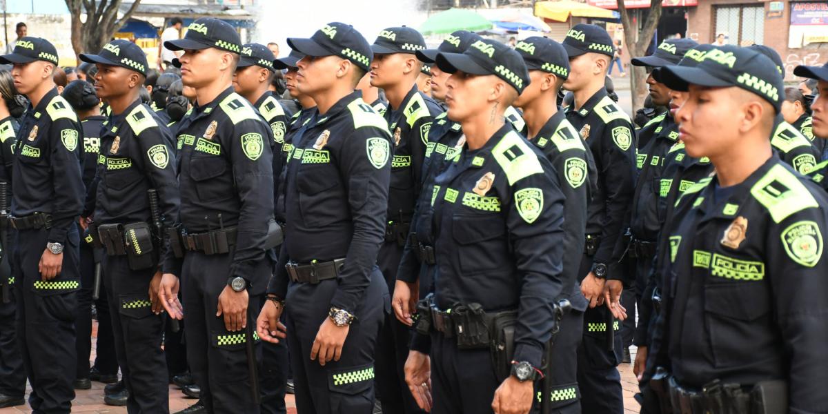 Policías en Cali.