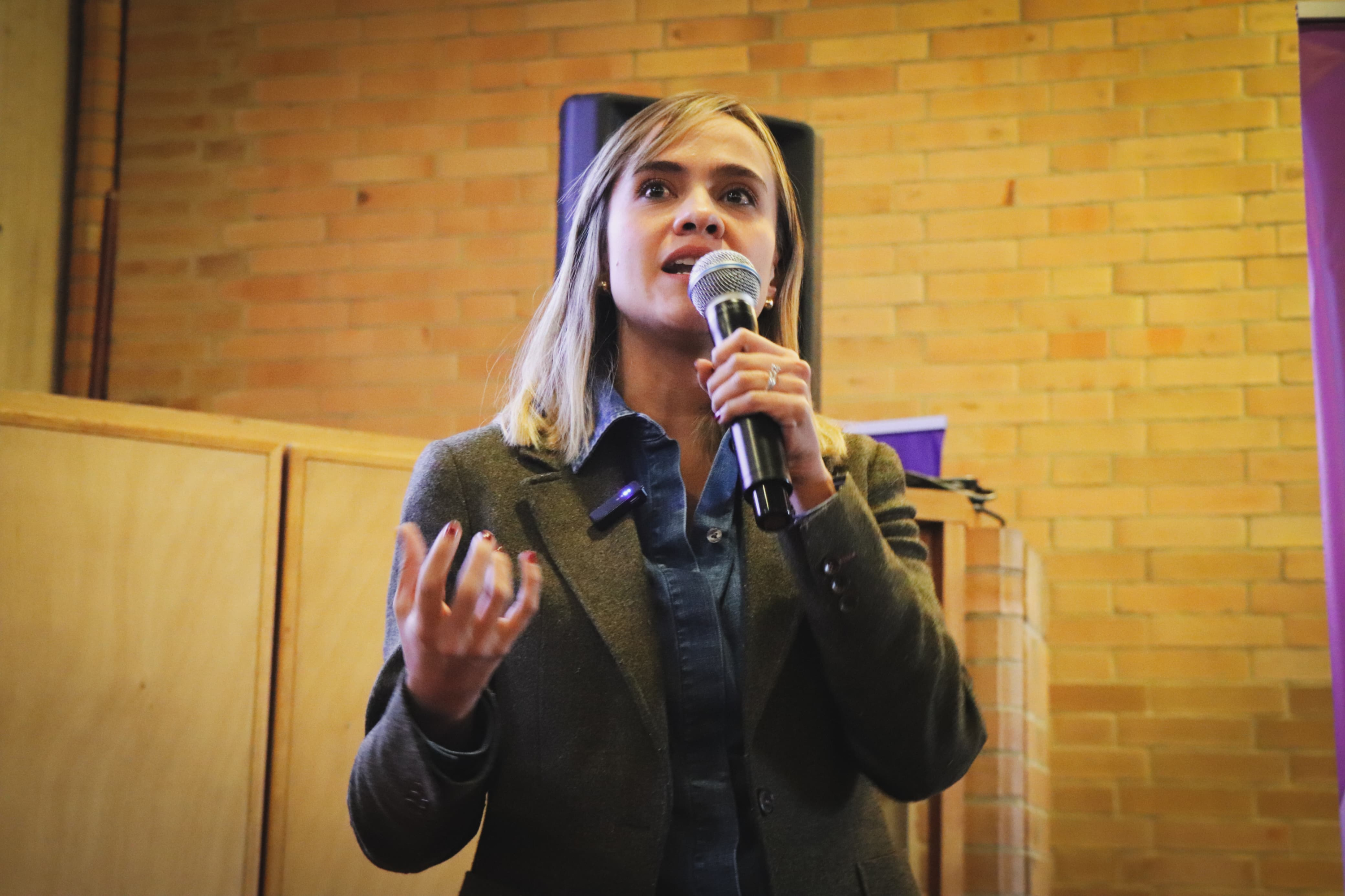 Laura Tami, secretaria de la Mujer.