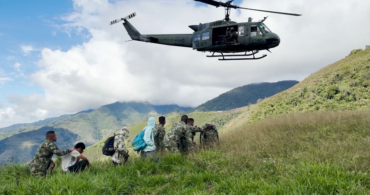 Tres jóvenes que habían sido reclutados en la zona rural de Argelia, Cauca, fueron rescatados por el Ejército en marzo de este año.