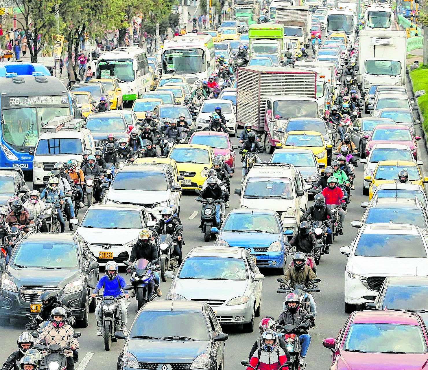 Sitios de Mayor Accentionabilidad Bogotá Junio 27 de 2024. La Calle 13 y La Avenida de Las Américas Con Carrera 65 es Uno de los Sitios Con Mayor Accentionabilidad en Bogotá. Foto Nérstor Gómez - El Tiempo Crédito: Ceet Fotógrafo: Nestor Gómez