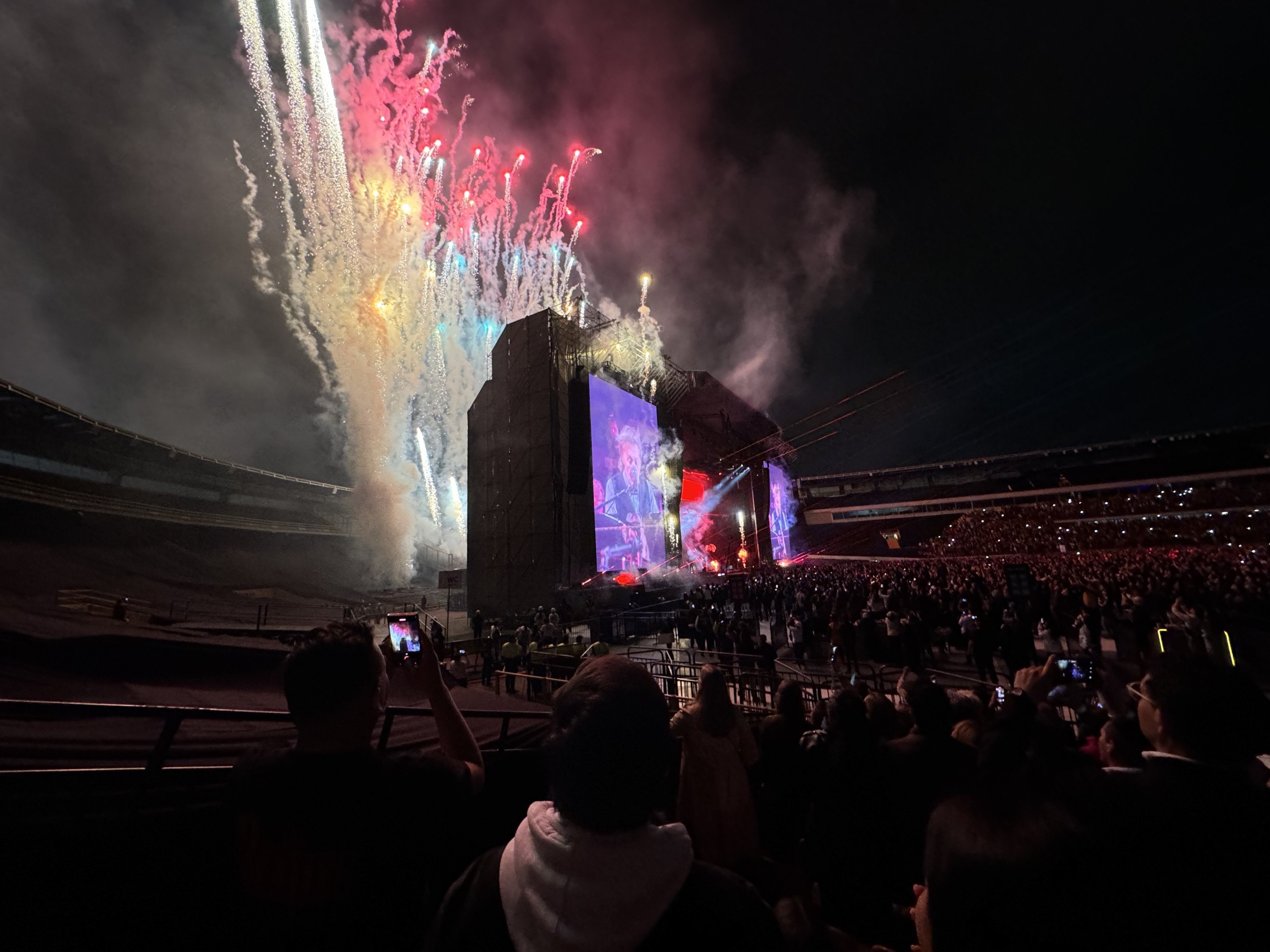 El espectáculo pirotécnico del concierto de Paul McCartney.