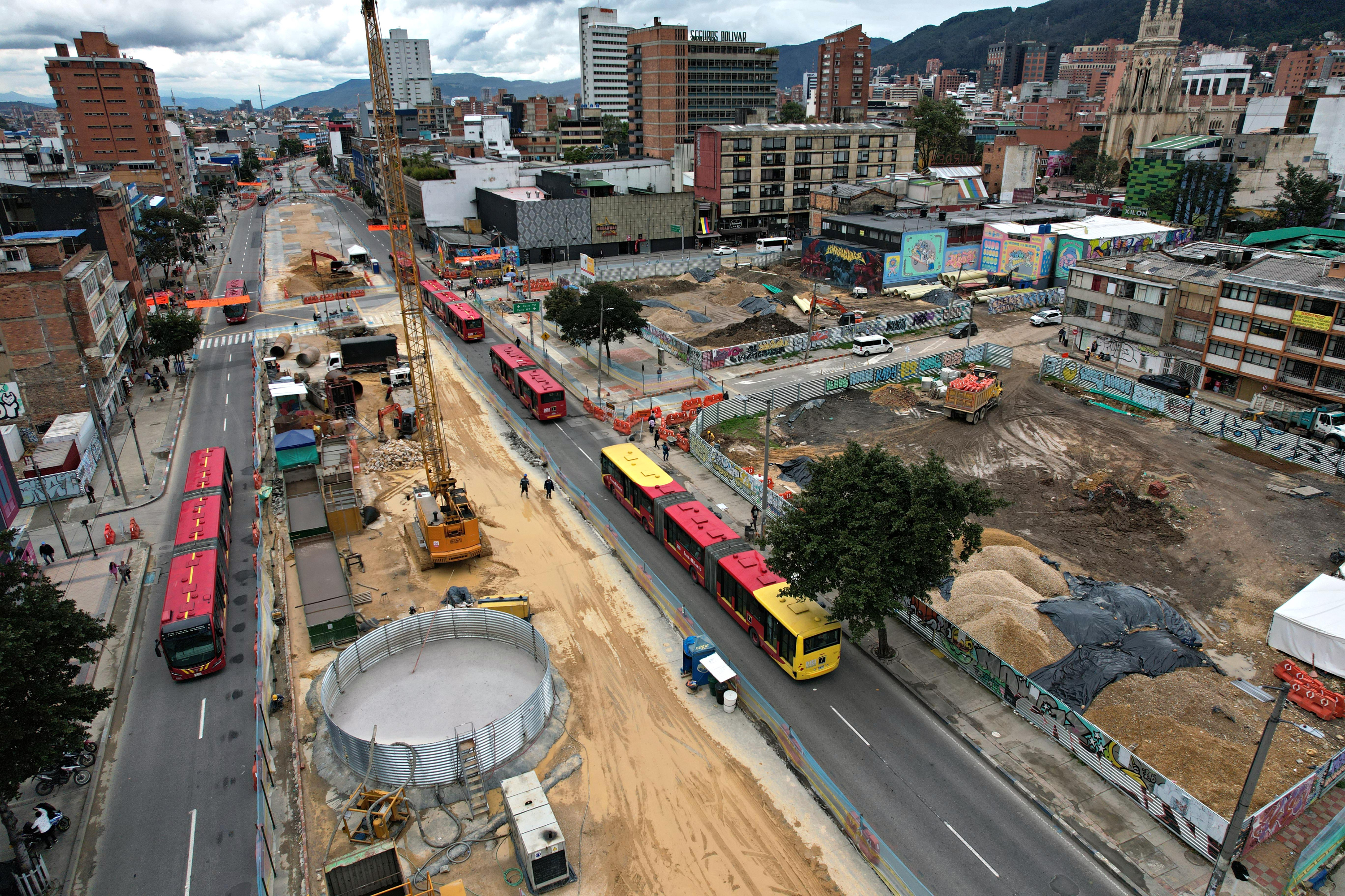 Bogotá noviembre 25 de 2024. Avance de las obras de la primera línea del metro, serie de fotos actualizadas desde el patio taller hasta la av. caracas con calle 72, donde se ve el avance de la obra del 42,45% del total, con cinco vigas lanzadoras ya instaladas. Fotos: @Miltondiazfoto /El Tiempo
