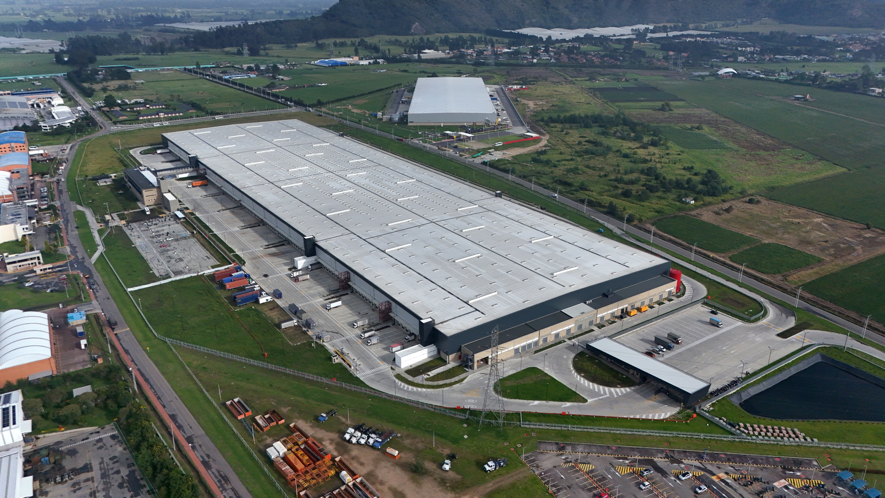 La inauguración del nuevo CEDI forma parte de la estrategia de Falabella para consolidar su liderazgo en el sector retail tanto en Colombia como en la región.