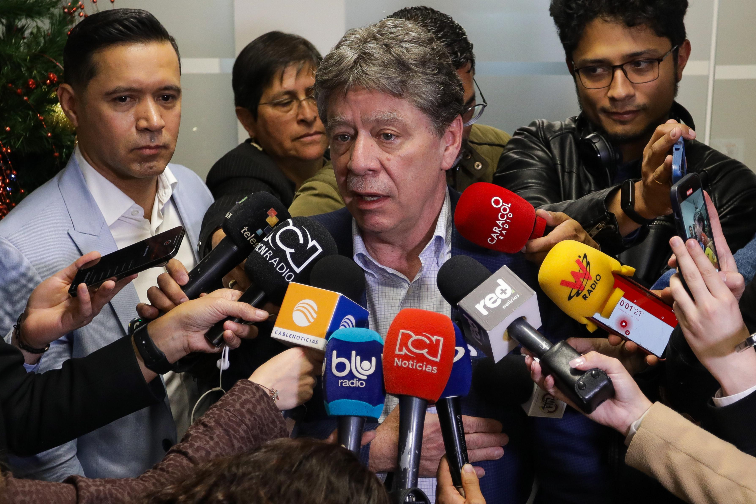 Bruce Mac Master, presidente de la Andi, en la discusión para definir el minimo del 2025.