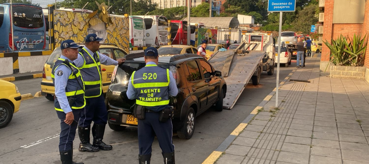 Agentes de tránsito, en Cali.