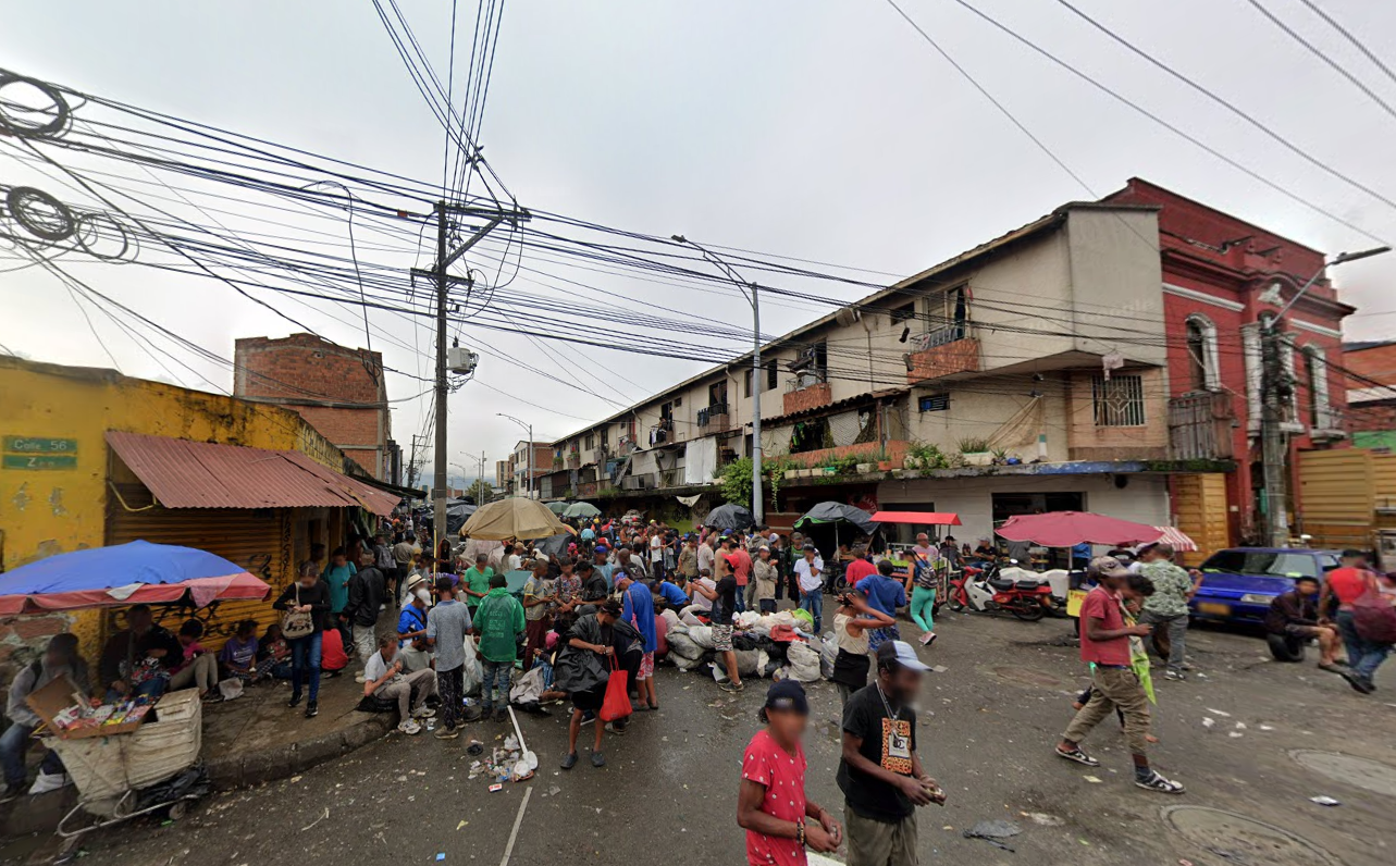 Punto álgido del Bronx en Medellín, en el cruce de la calle 56 con la carrera 54.