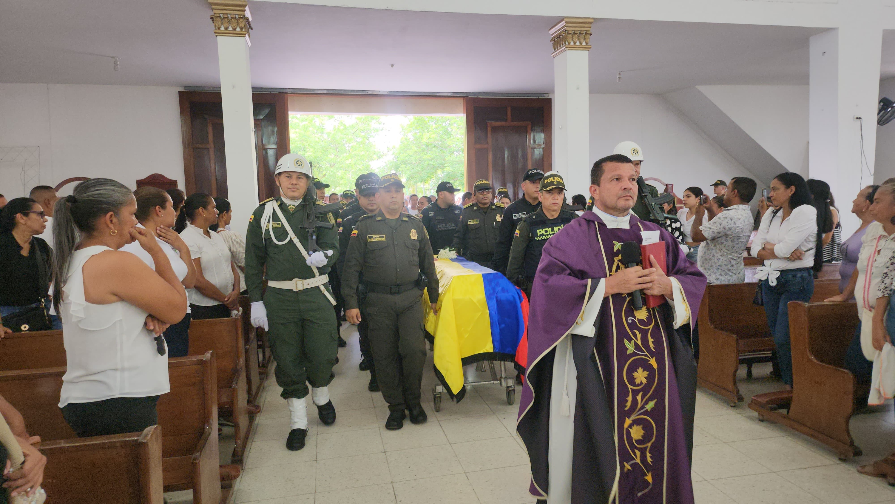 Policías asesinados por 'plan pistola'.