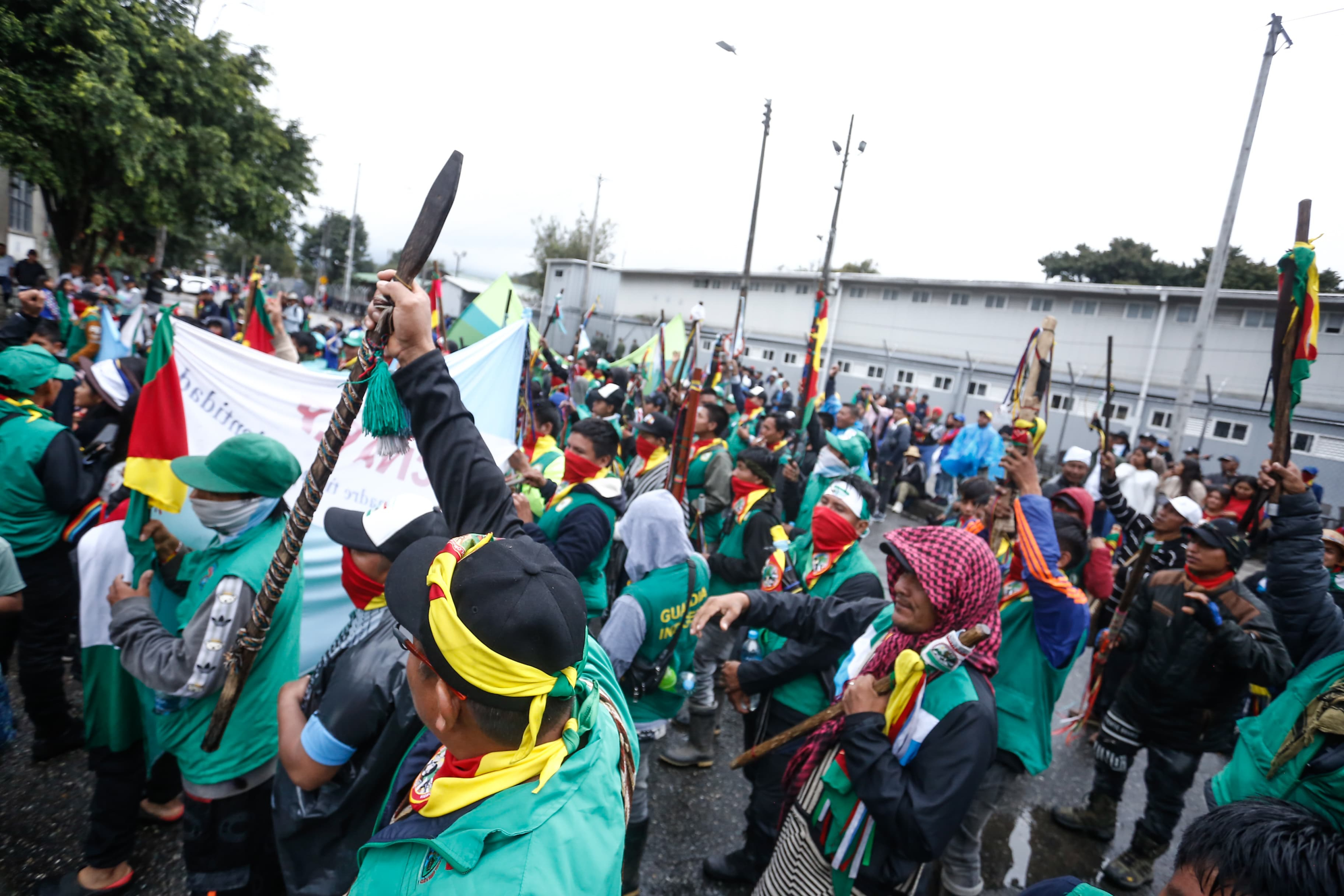 5 kilo patlayıcıyla motosikleti etkisiz hale getirdiler