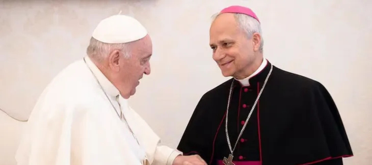 Papa Francisco y León XIV