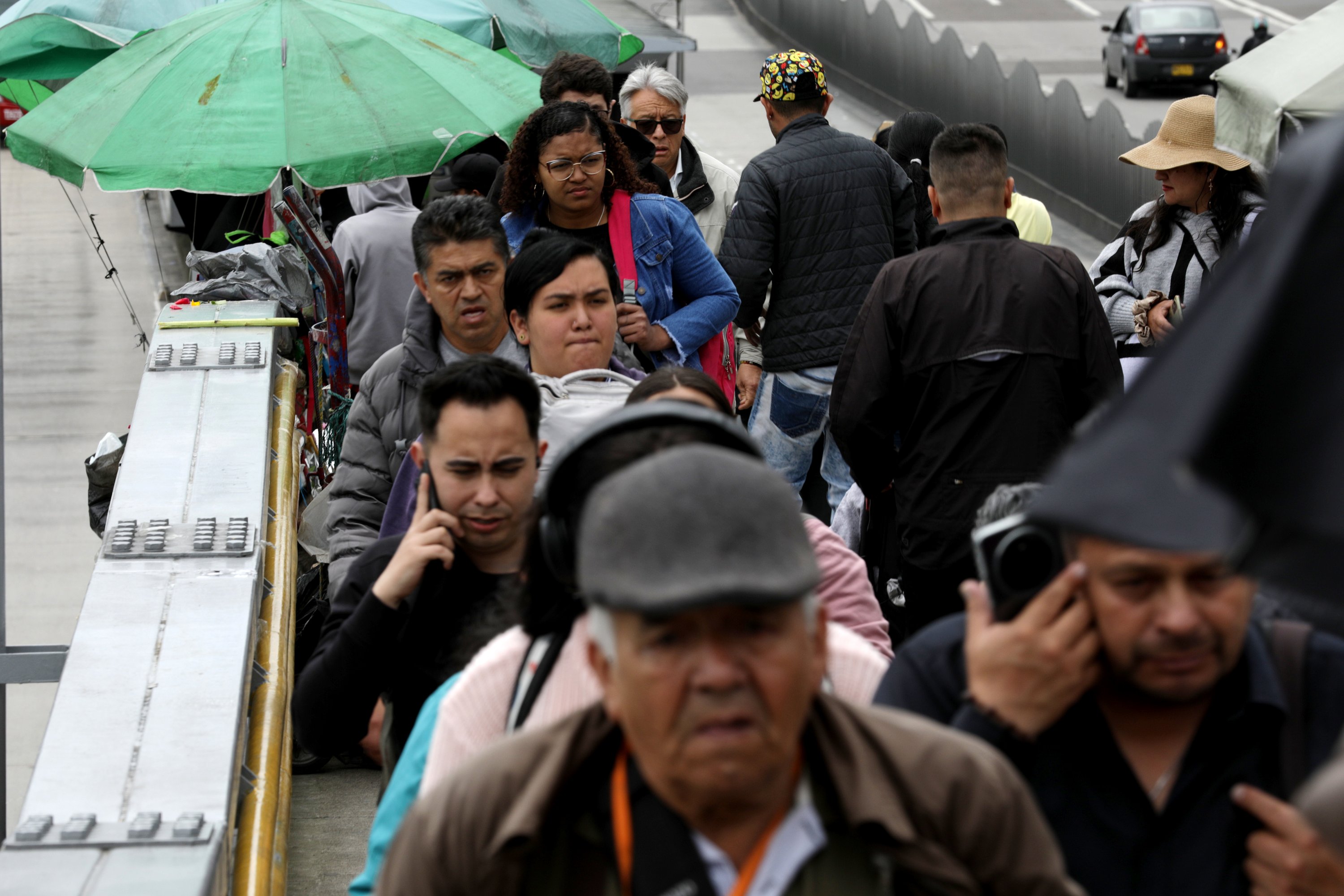 Bogotá 09 de Mayo 2025 Estrés en los capitalismo mientras transitan por algunas calles de Bogotá Foto: César Melgarejo/ El Tiempo @melgarejocesarnew Crédito: CEET Fotógrafo: CESAR MELGAREJO