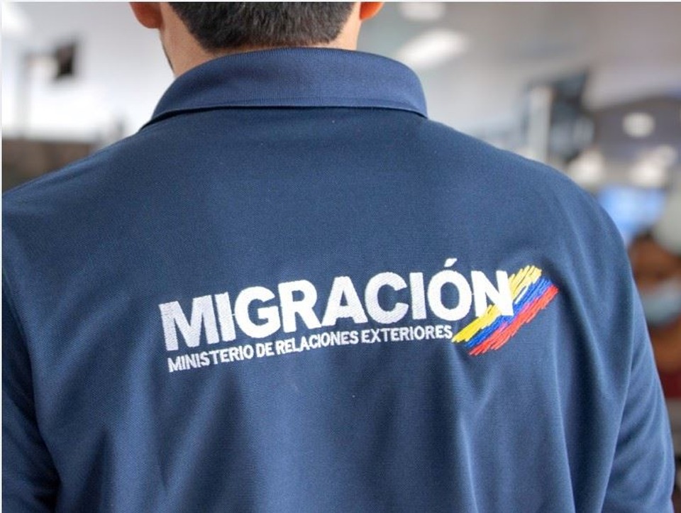Agente de Migración Colombia