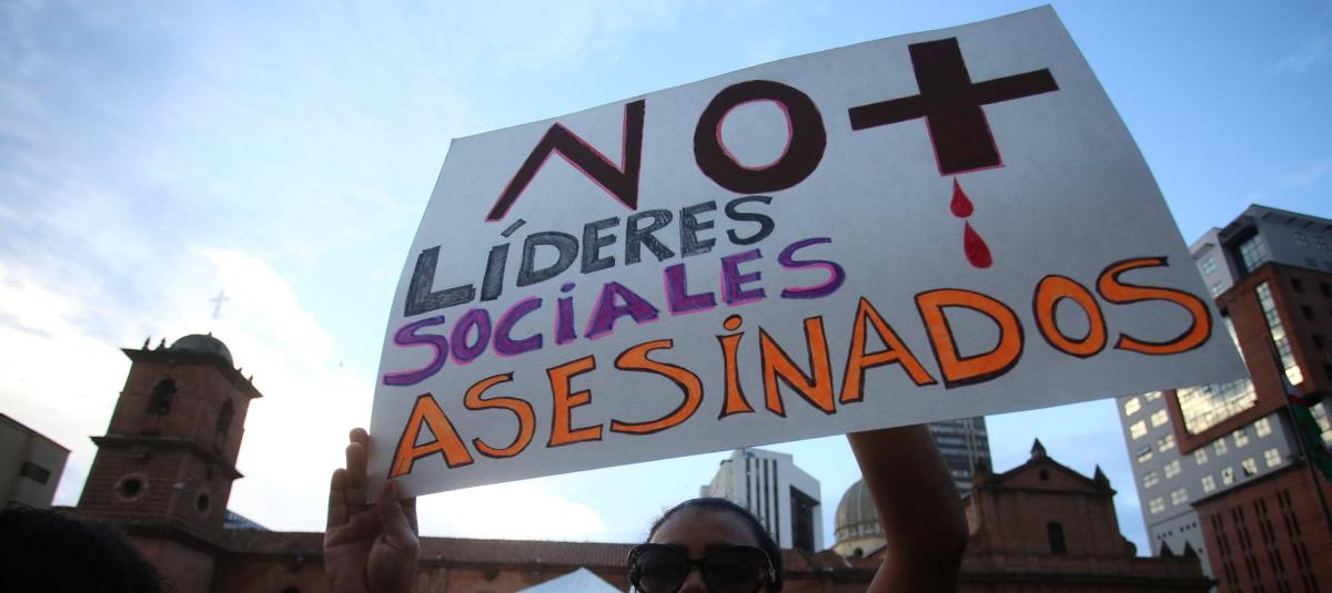 en que se produjo el homicidio sugiere un mecanismo de control: primero el requerimiento, luego la ejecución.