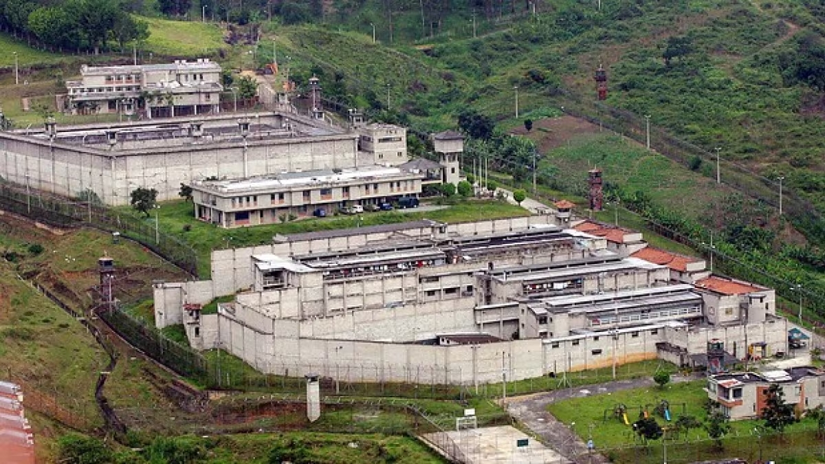 La Paz maximum security prison, in Itagüí.