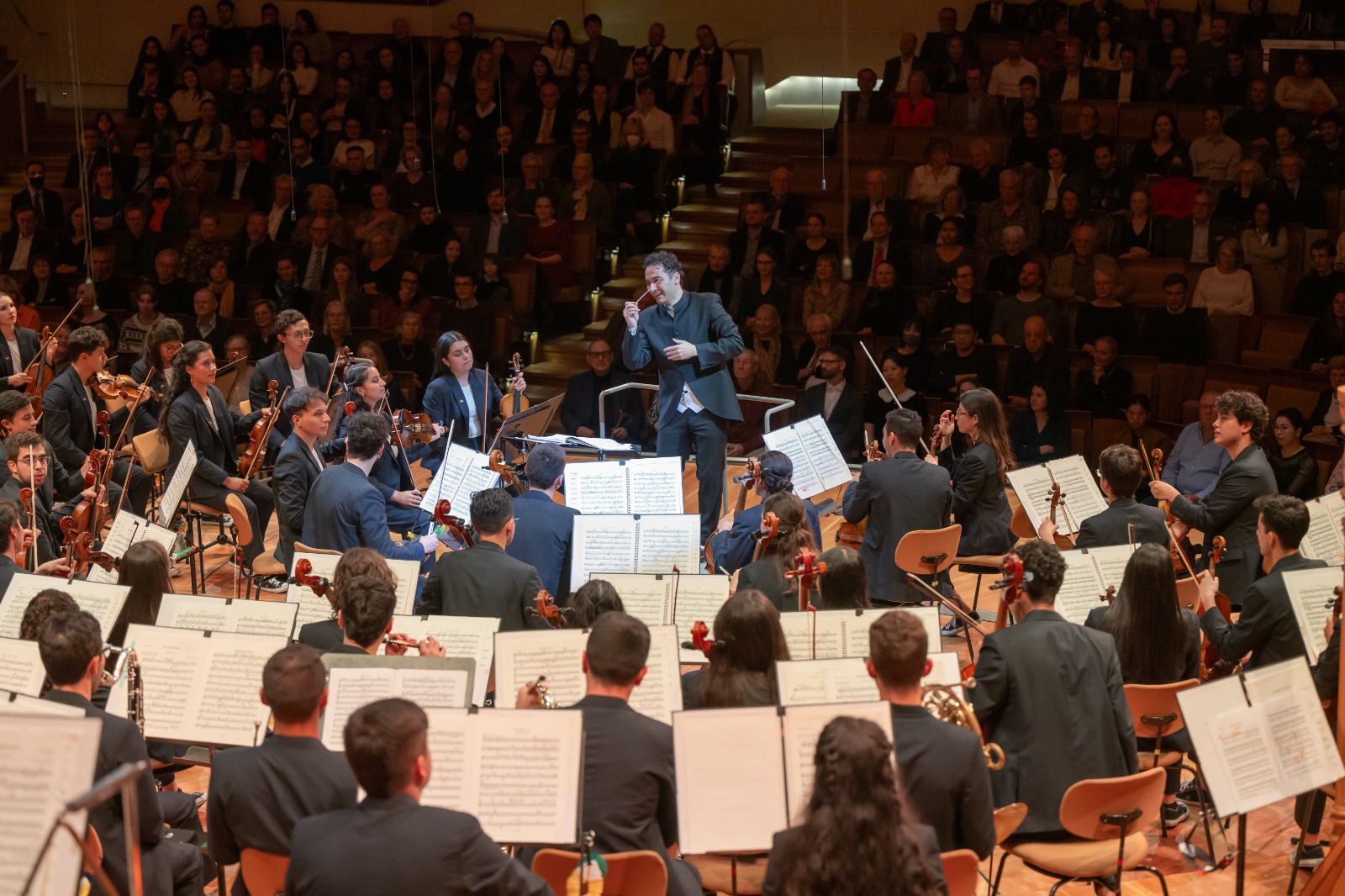La Orquesta Filararmónica Joven de Colombia Cumple 15 Años en El 2025.
