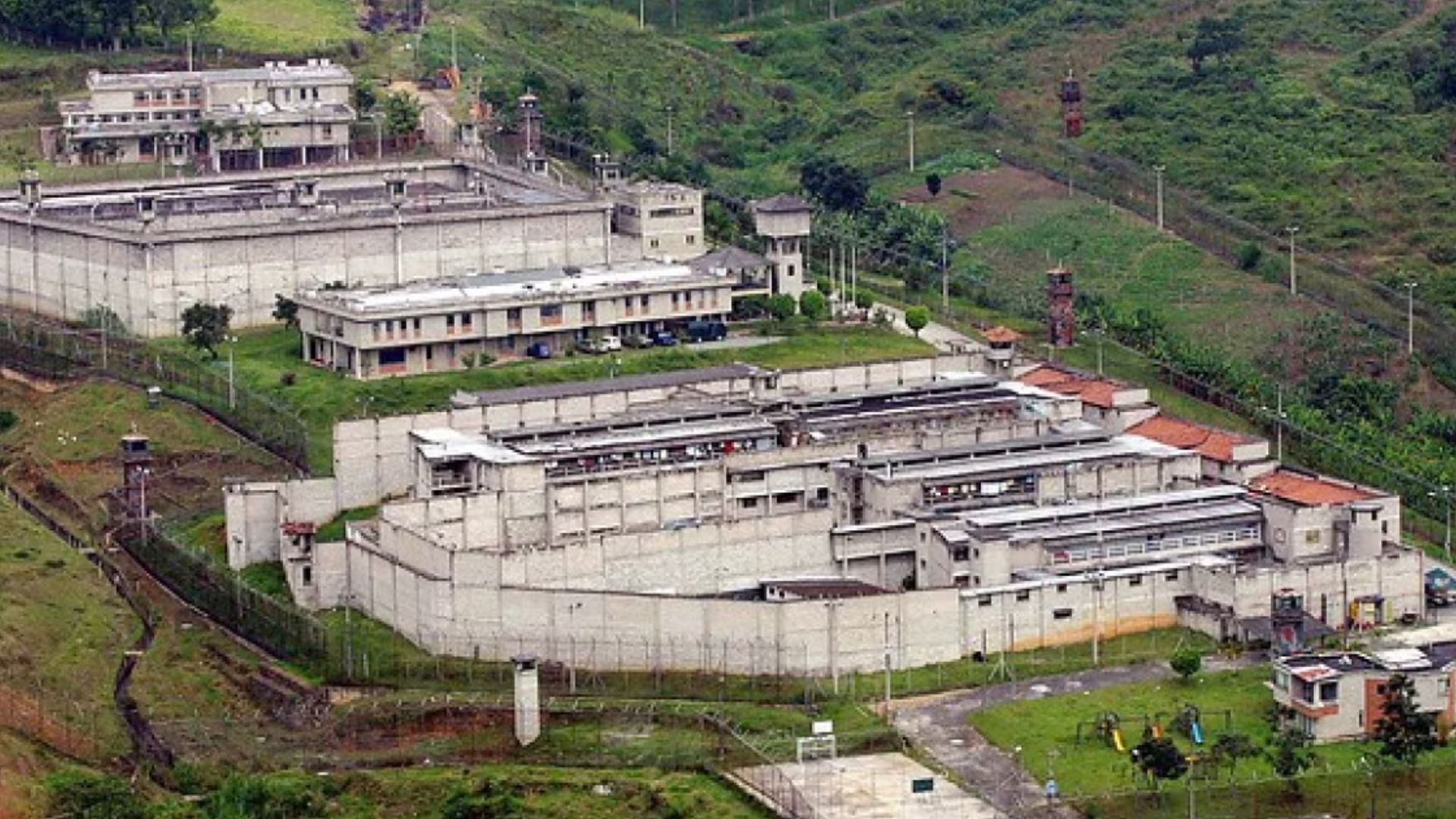 Hacinamiento carcelario