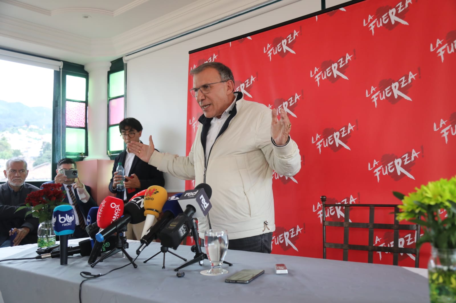 Roy Barreras en rueda de prensa este 20 de agosto.