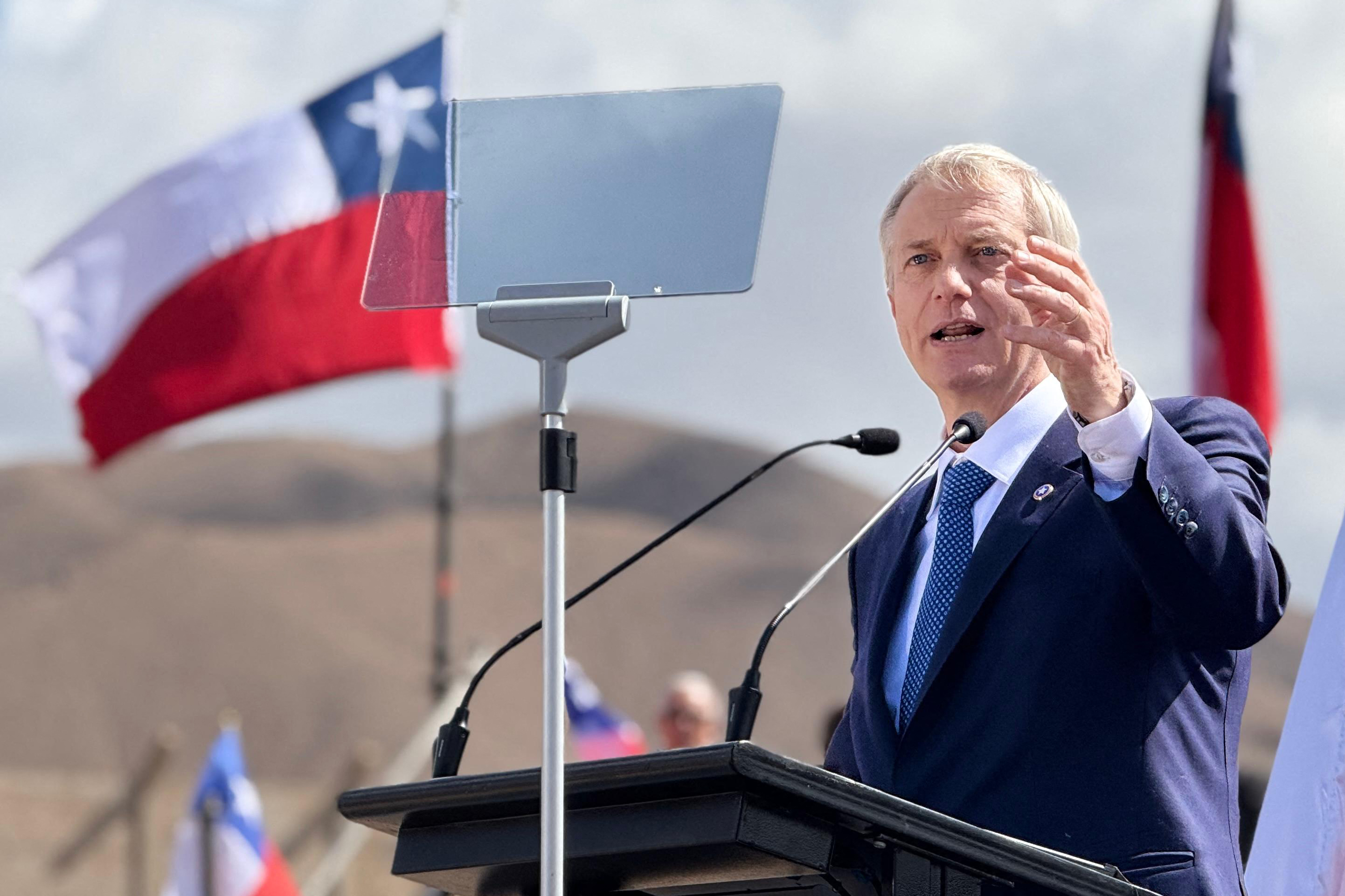 Chile elige presidente en unos comicios marcados por la creciente inseguridad y el desafío de la migración irregular