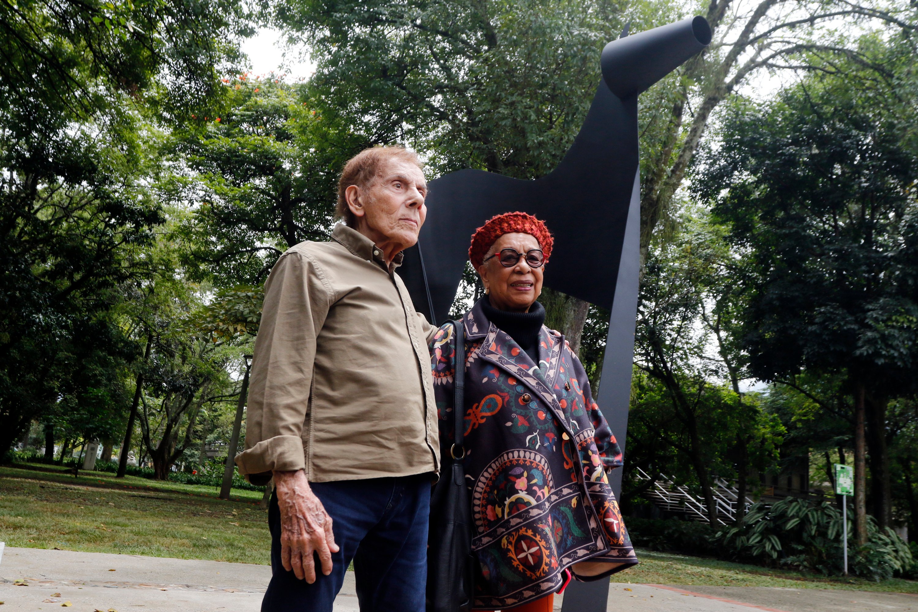 Antioquia'da teslim etmek üzere olan iki 4G yol