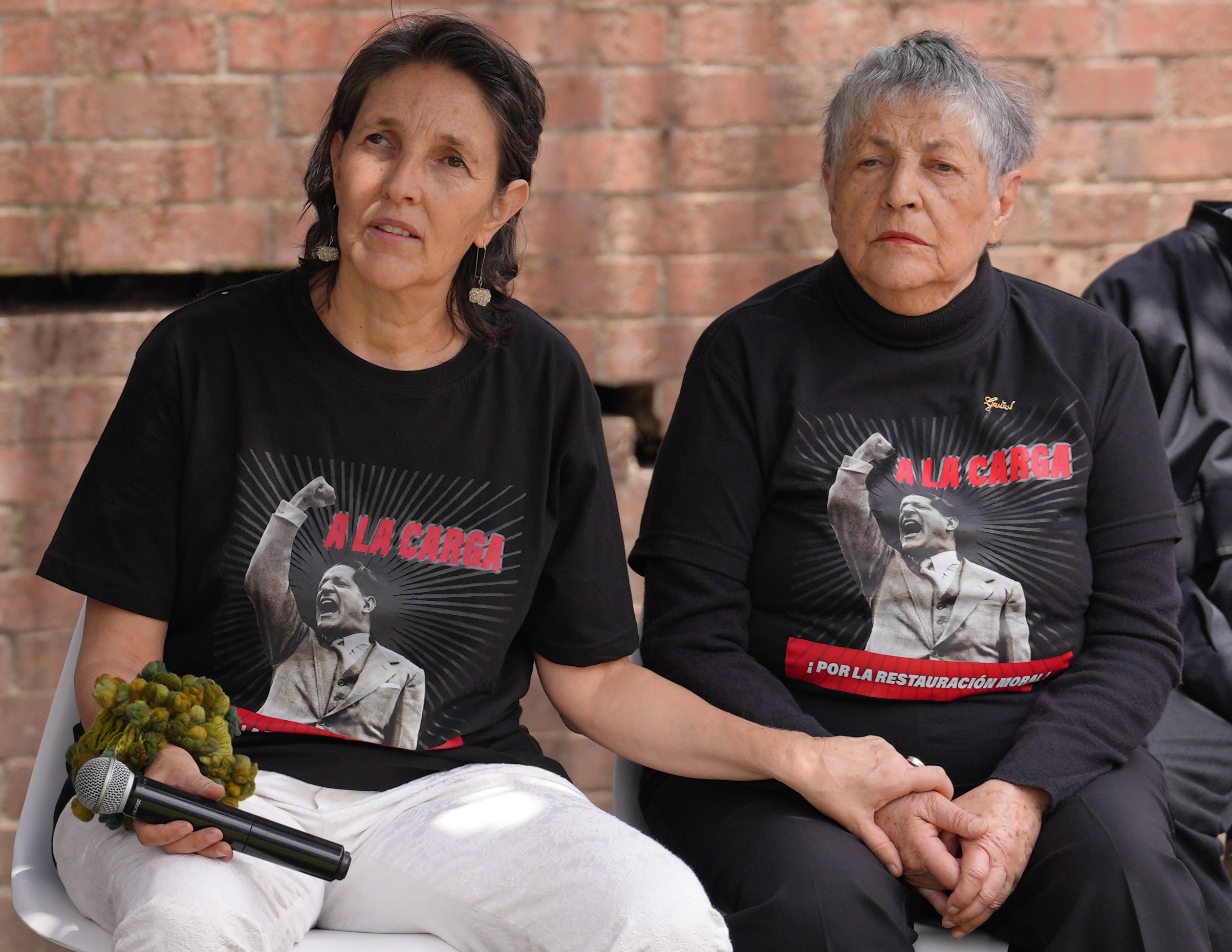 Maria Gaitán Valencia y su madre Gloria Gaitán, hija de Jorge Eliecer Gaitán.