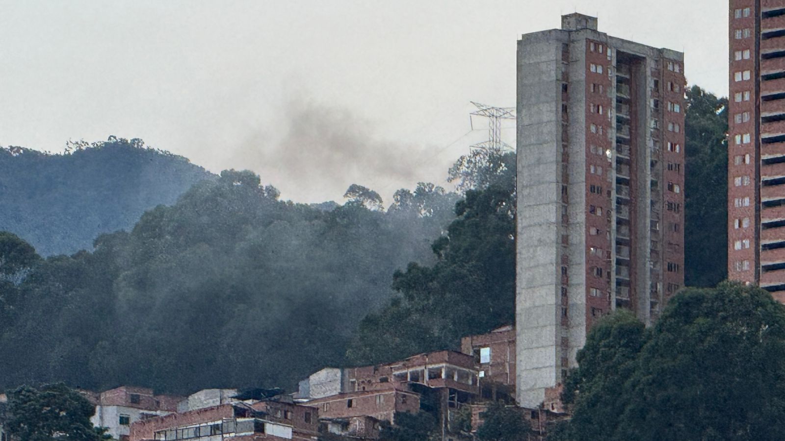 MEDELLÍN: Realizan Nueva Detonacia Controlada de Explosivos en el Barrio Loreto