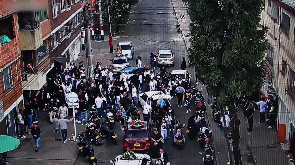 El arma de fuego fue abandonada en una vivienda cercana y recuperada por los uniformados.