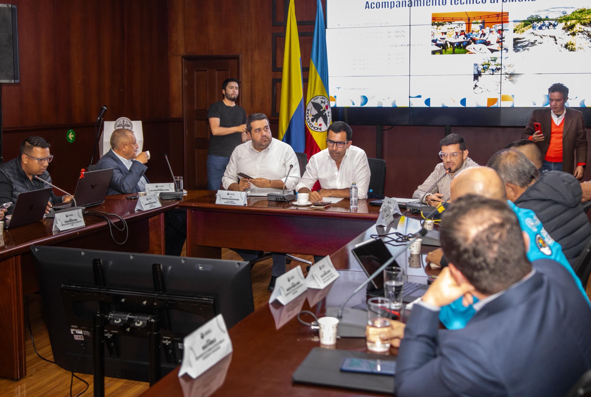 Gobernador de Cundinamarca, Jorge Emilio Rey, Pidio Un Puesto de Mando UniScional Nacional