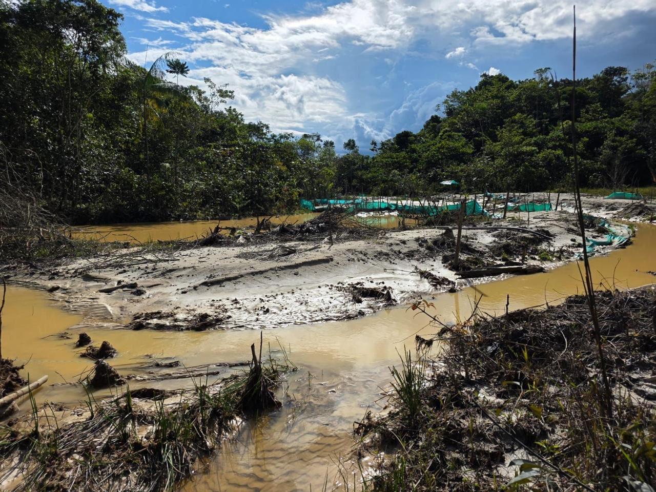 Gobierno revela plan para frenar la minería ilegal en Colombia y ...