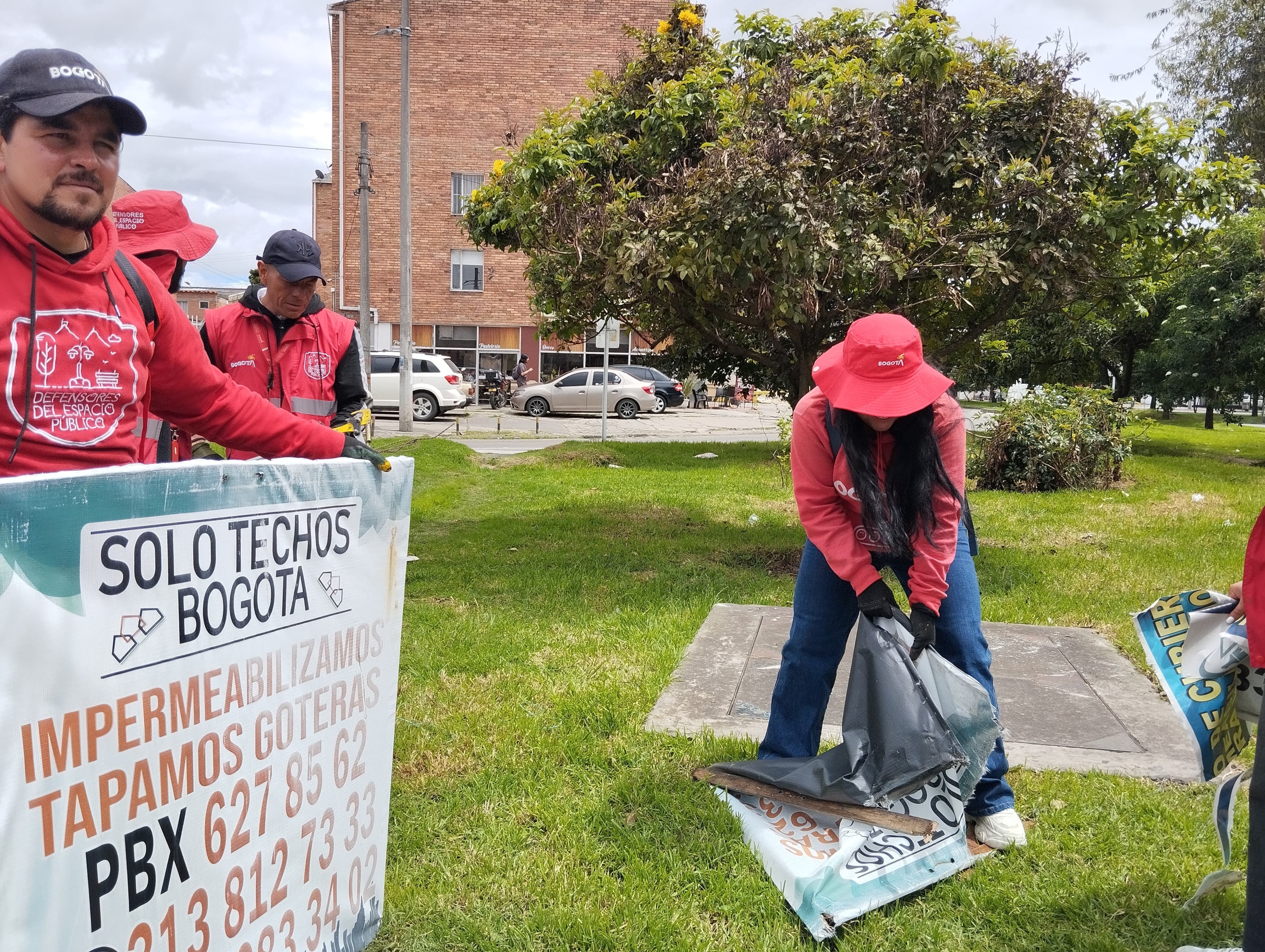 Retiro de Pendones del Espacio Público en Bogotá