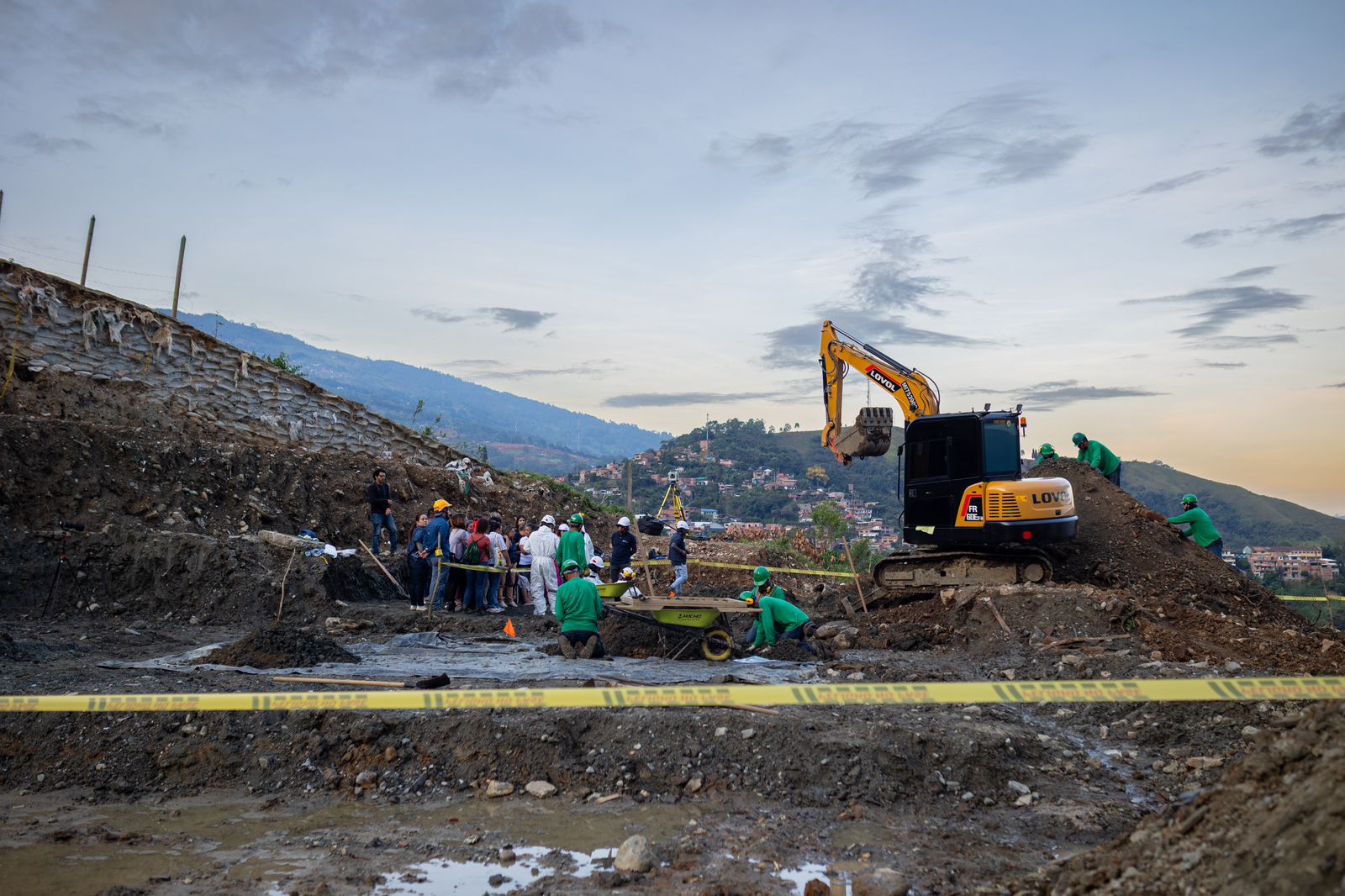 Patlayıcı Mahkeme Belgesi, Petro'nun danışmanlığının Senato Gizli Giderlerine Kampanyadaki Tarihsel Paktı Uçuş Hesabının