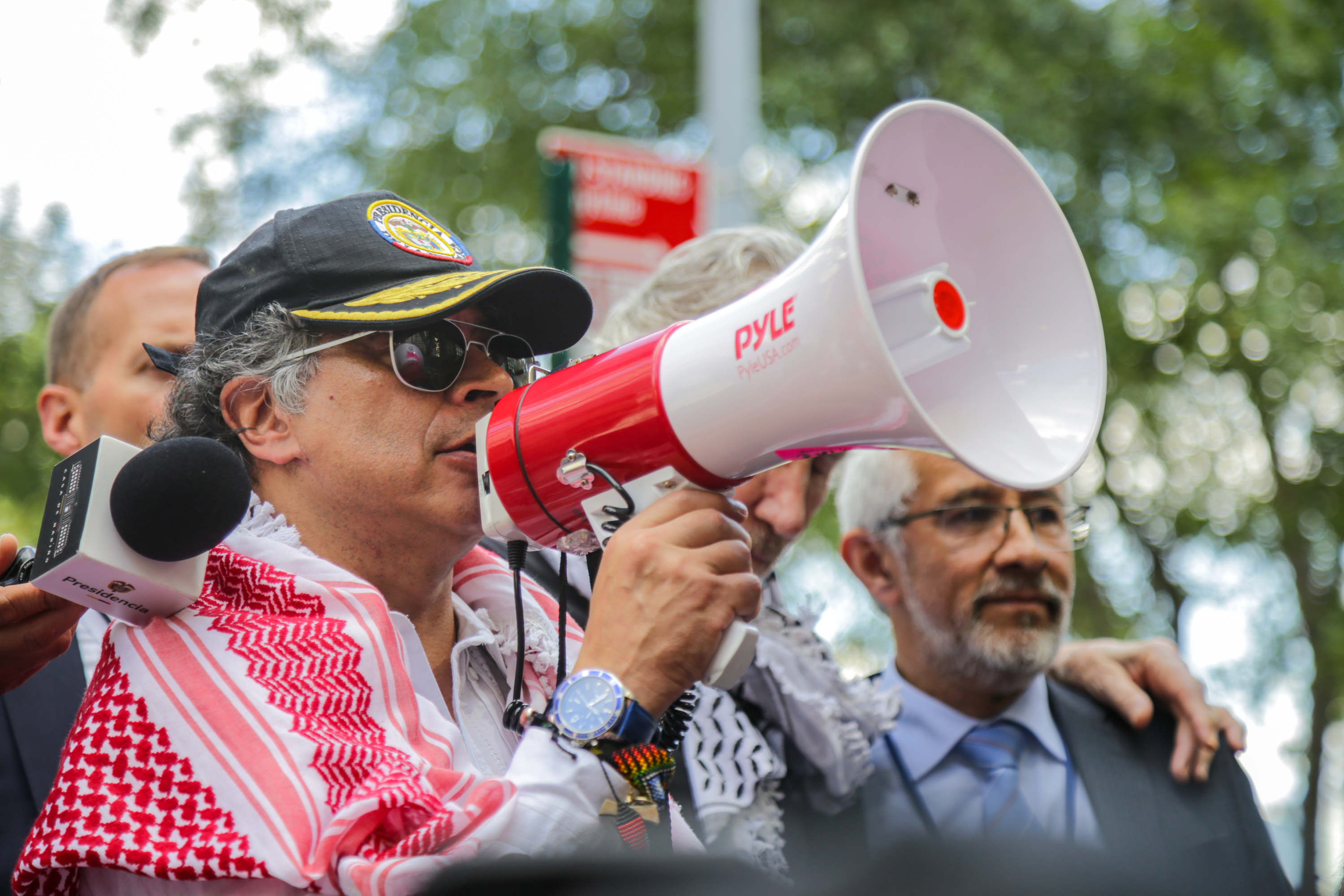 Presidente Gustavo Petro en una manifestación en Nueva York.